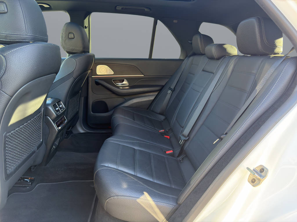 MERCEDES-BENZ GLE 300 d AMG Line 4matic-image-13