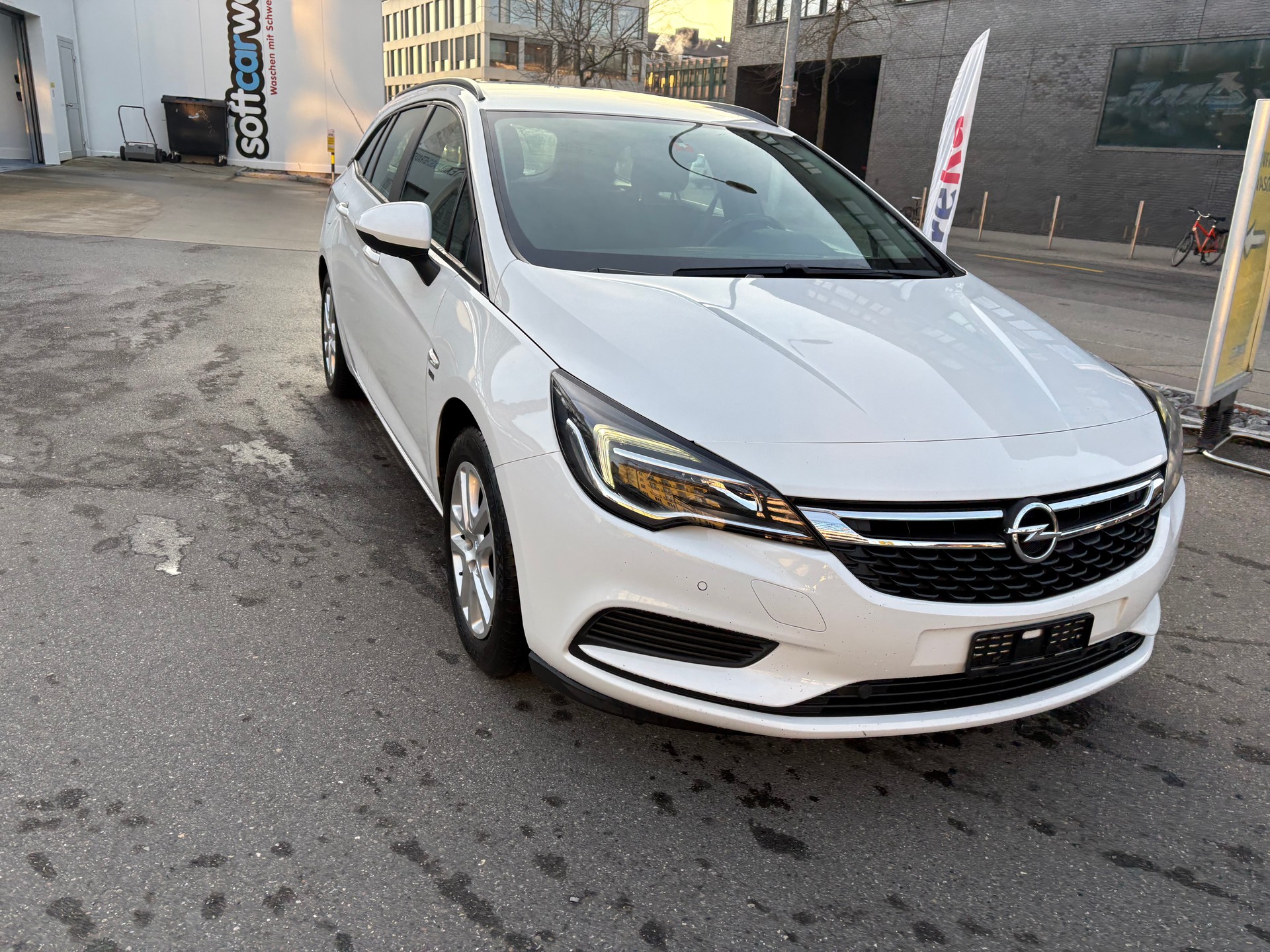 OPEL Astra Sports Tourer 1.6 CDTi Excellence-image-1