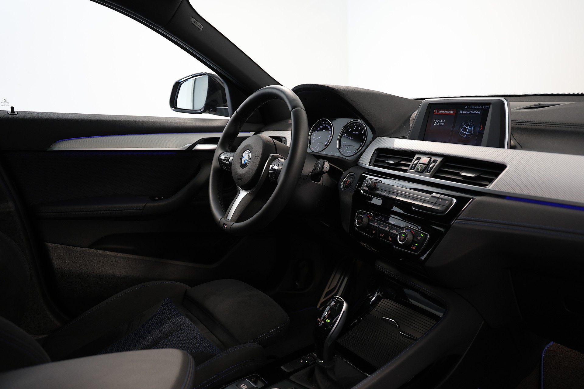 BMW X2 sDrive 20i M Sport Steptronic DSK-image-12