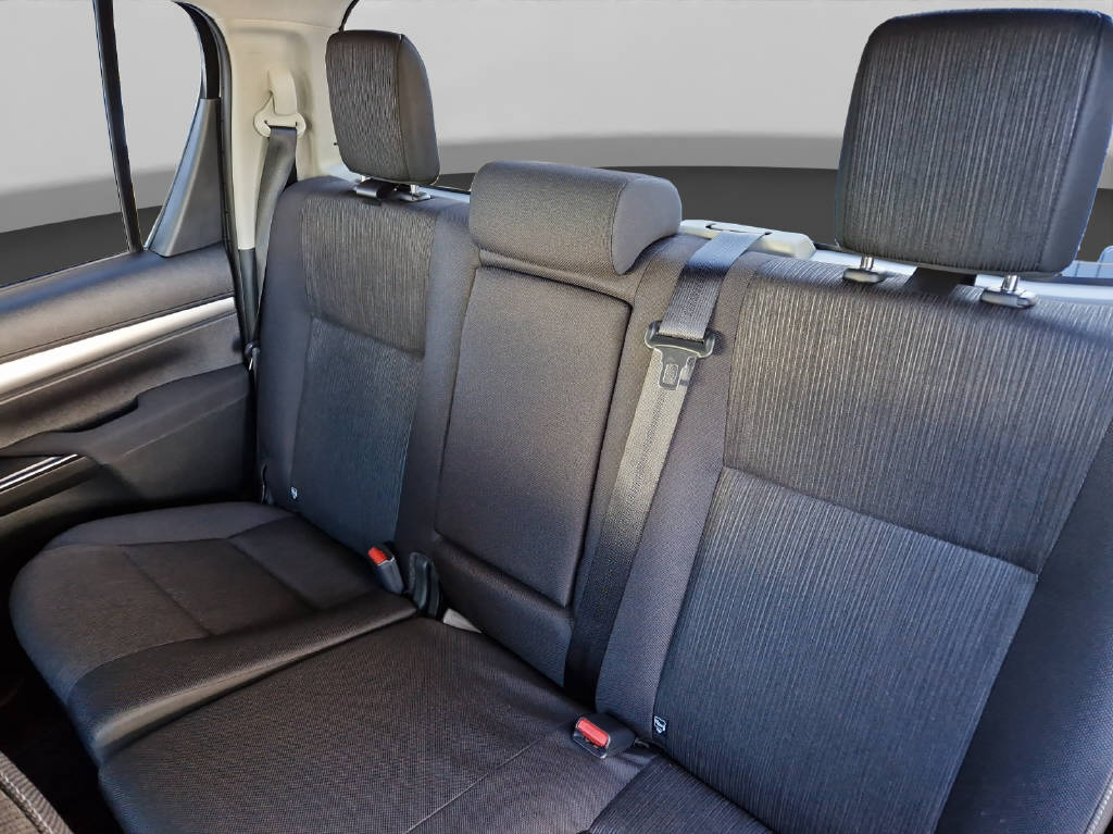 TOYOTA Hilux Double Cab.-Pick-up 2.8 48038/004-image-13
