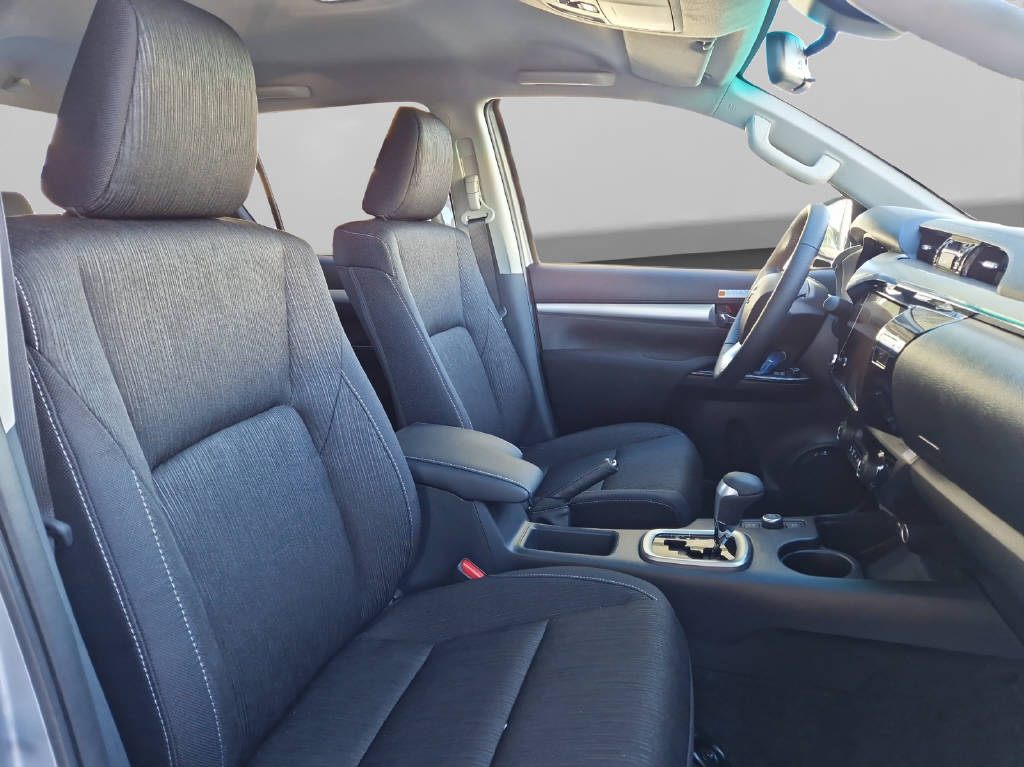 TOYOTA Hilux Double Cab.-Pick-up 2.8 48038/004-image-10