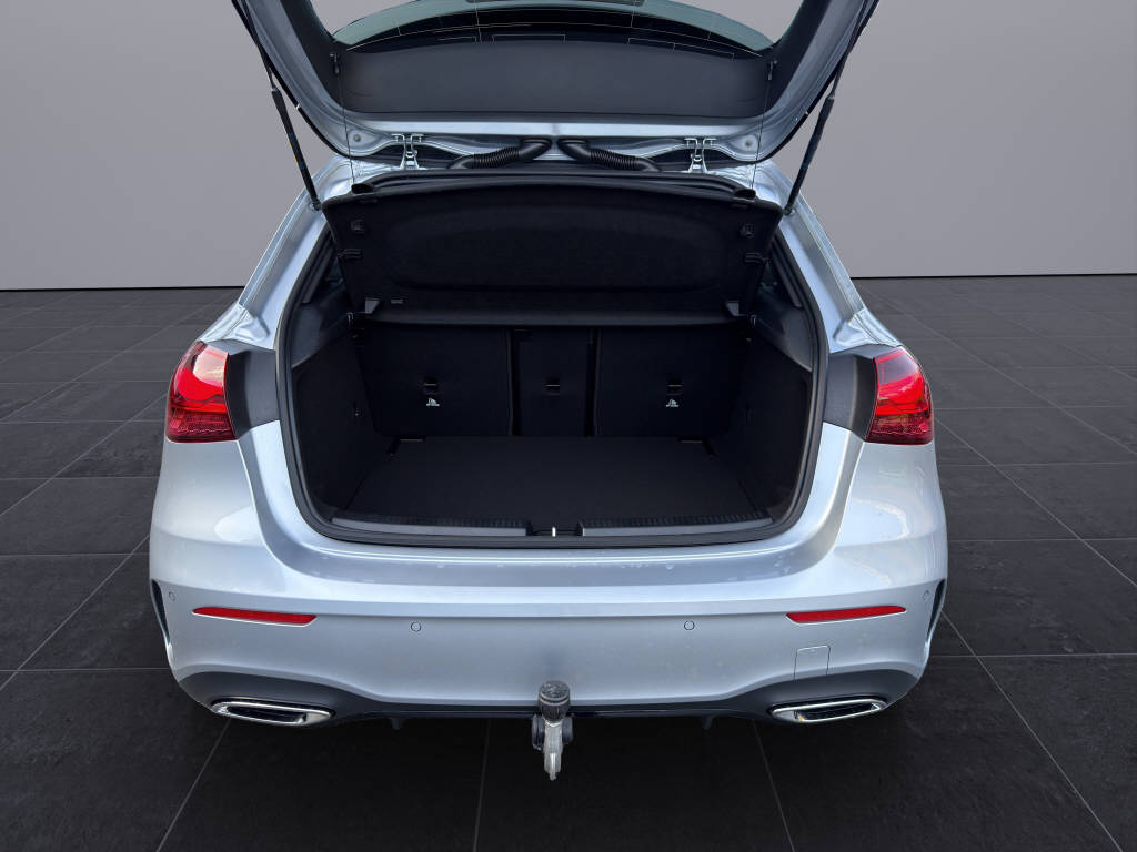 MERCEDES-BENZ A 250 AMG Line 4matic-image-16
