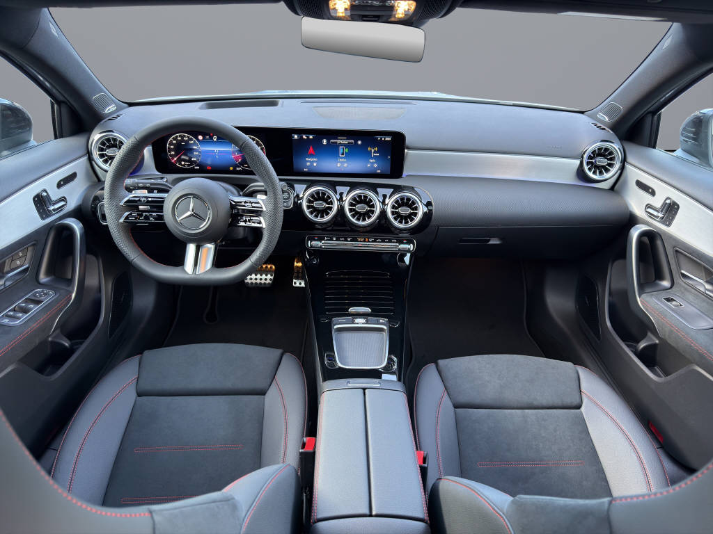MERCEDES-BENZ A 250 AMG Line 4matic-image-8