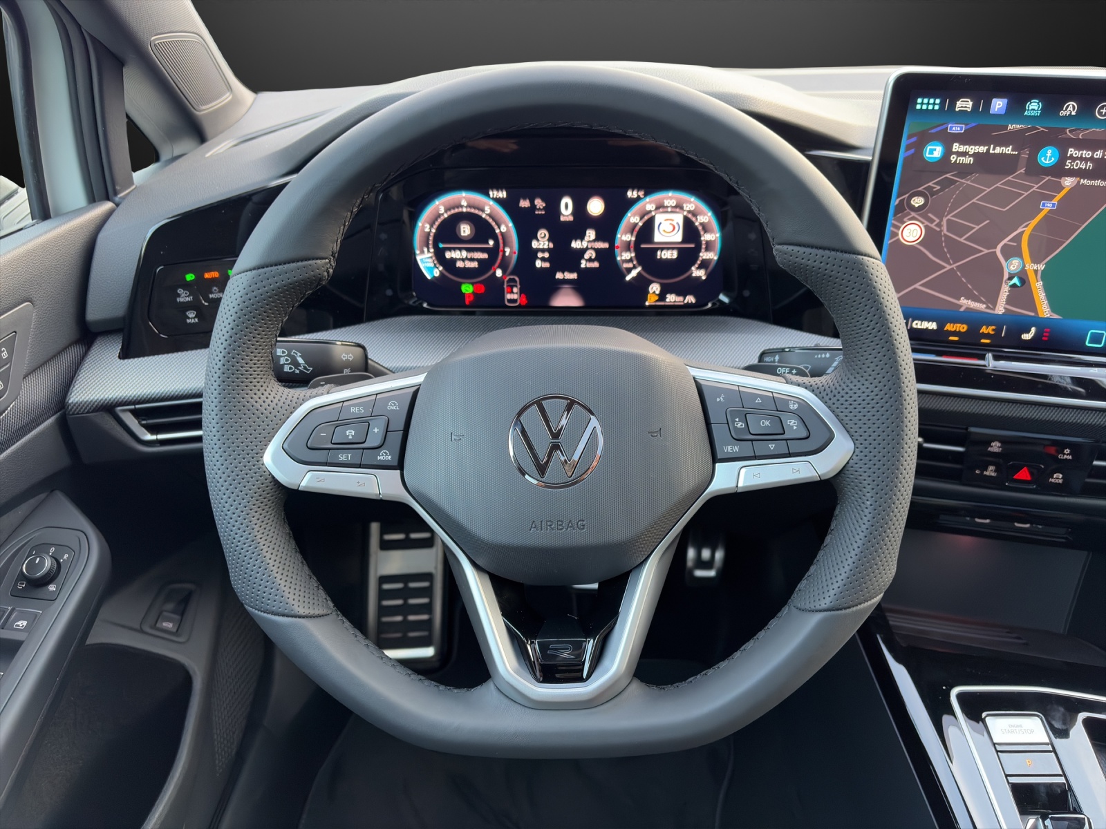 VW Golf Variant 2.0 TSI R-Line DSG 4 Motion-image-10