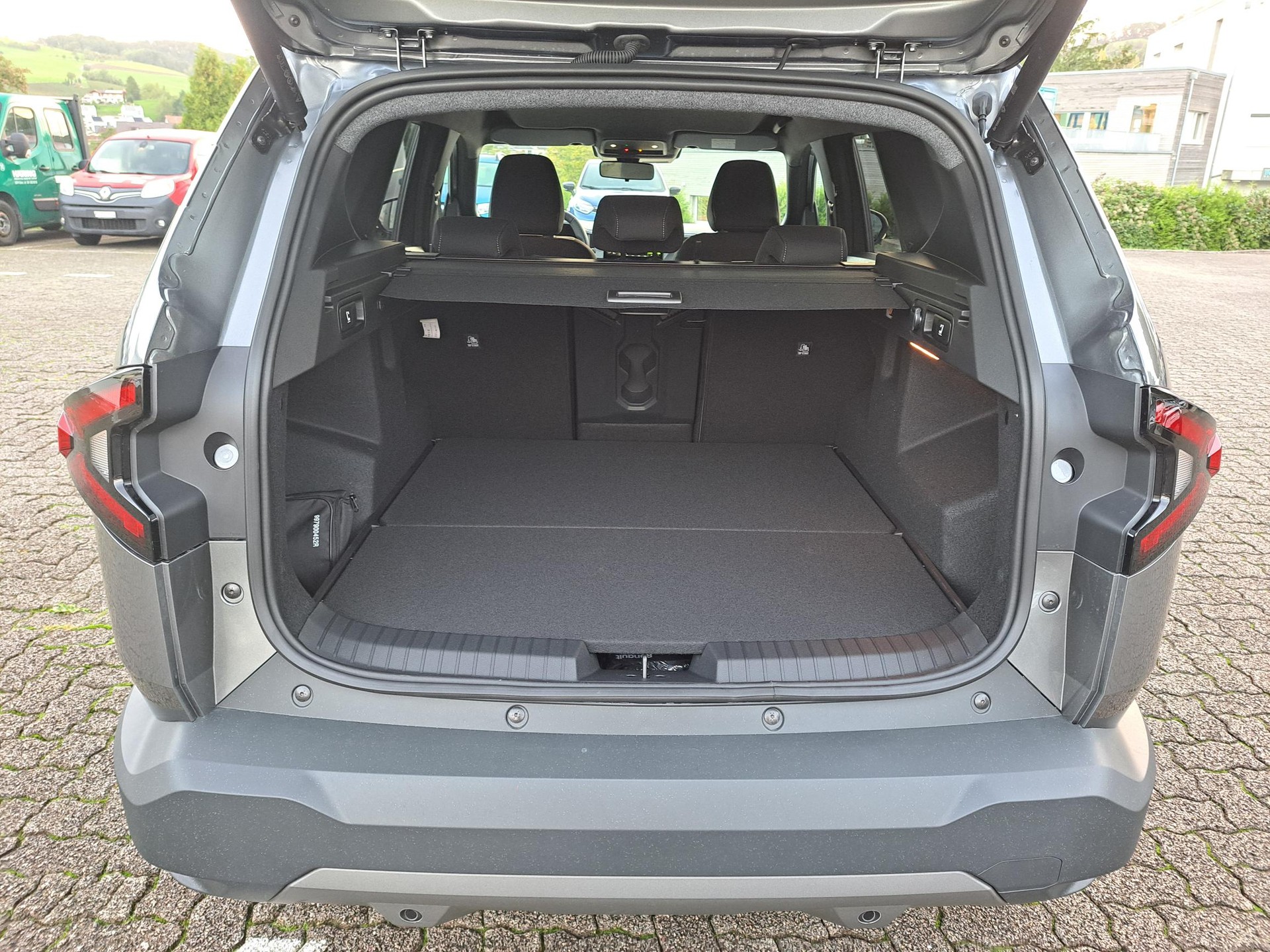 DACIA Bigster 1.8 Hybrid Journey-image-8