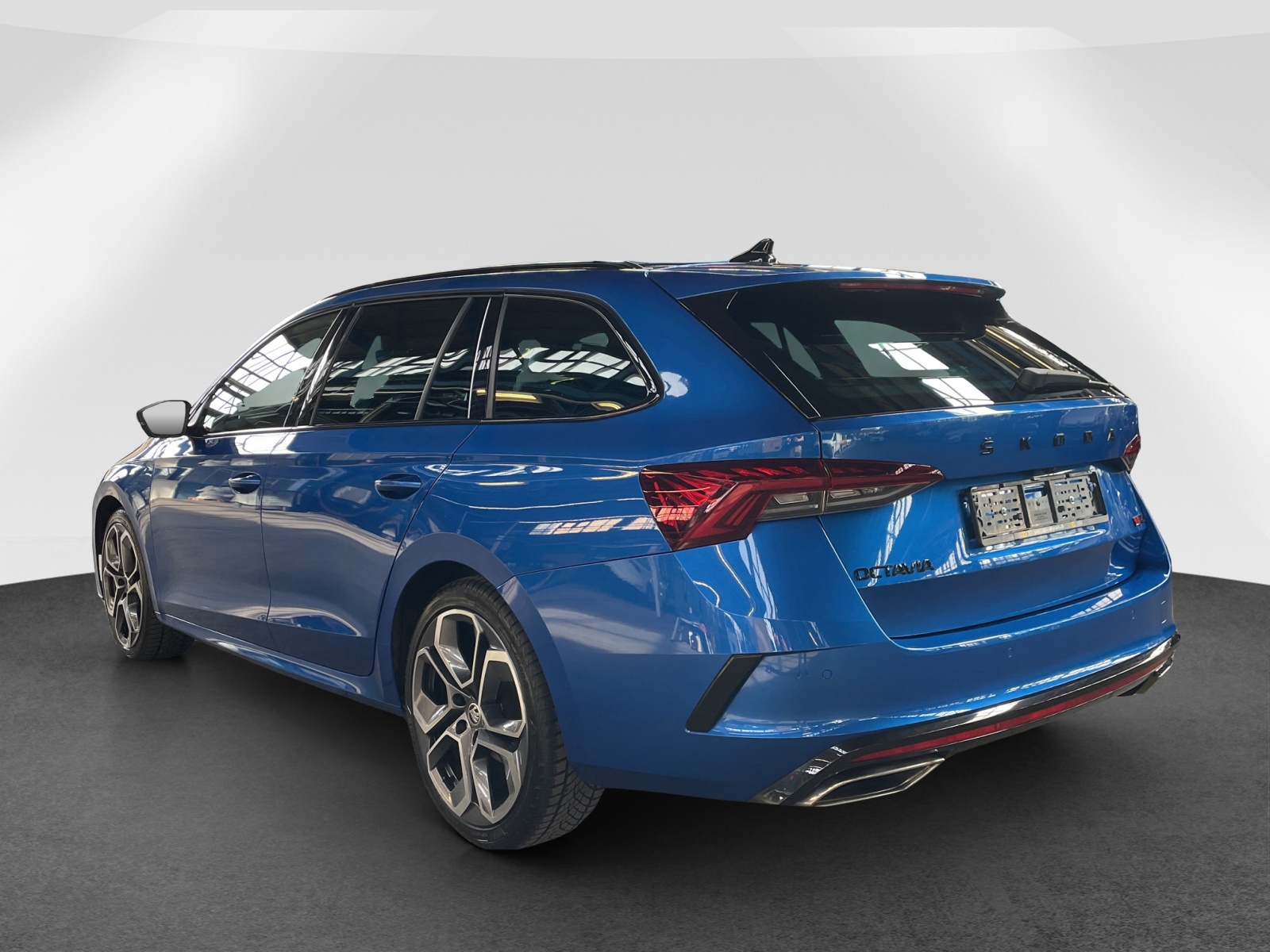 SKODA Octavia Combi 2.0 TDI RS 4x4 DSG-image-3