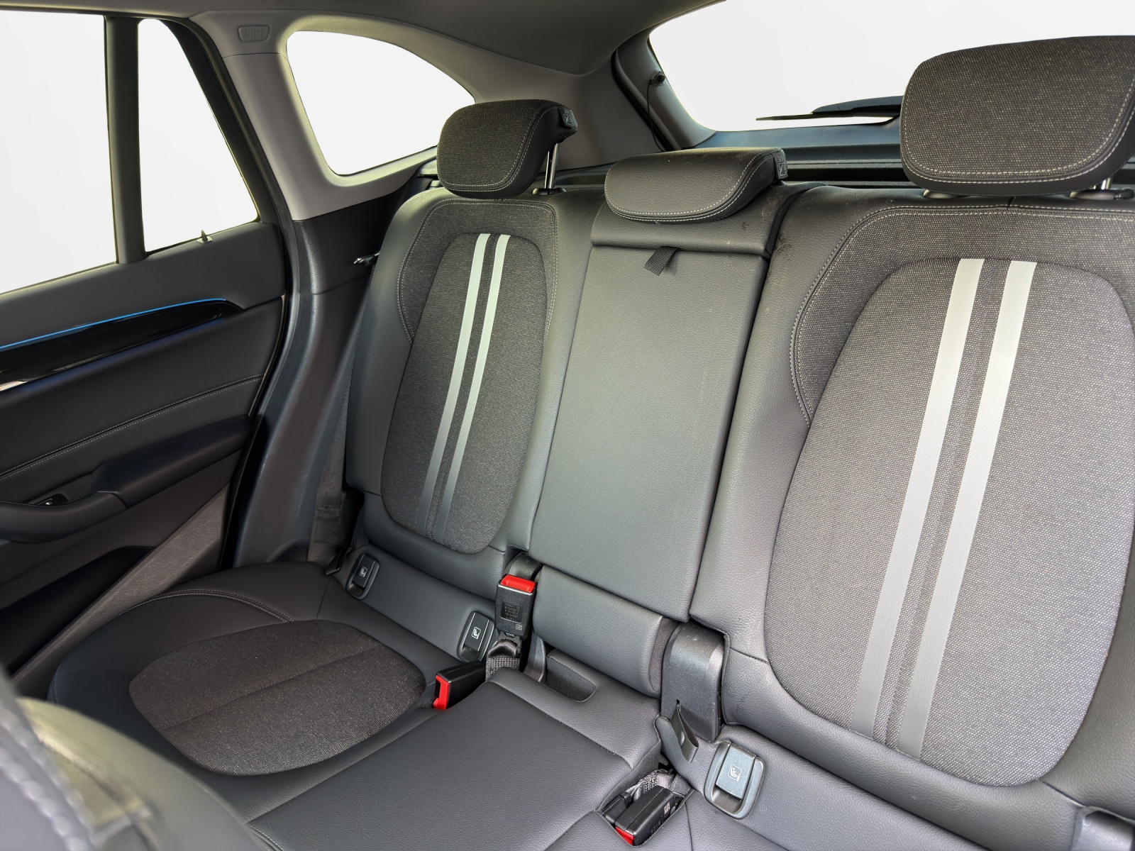 BMW X1 xDrive 25e Sport Line-image-19