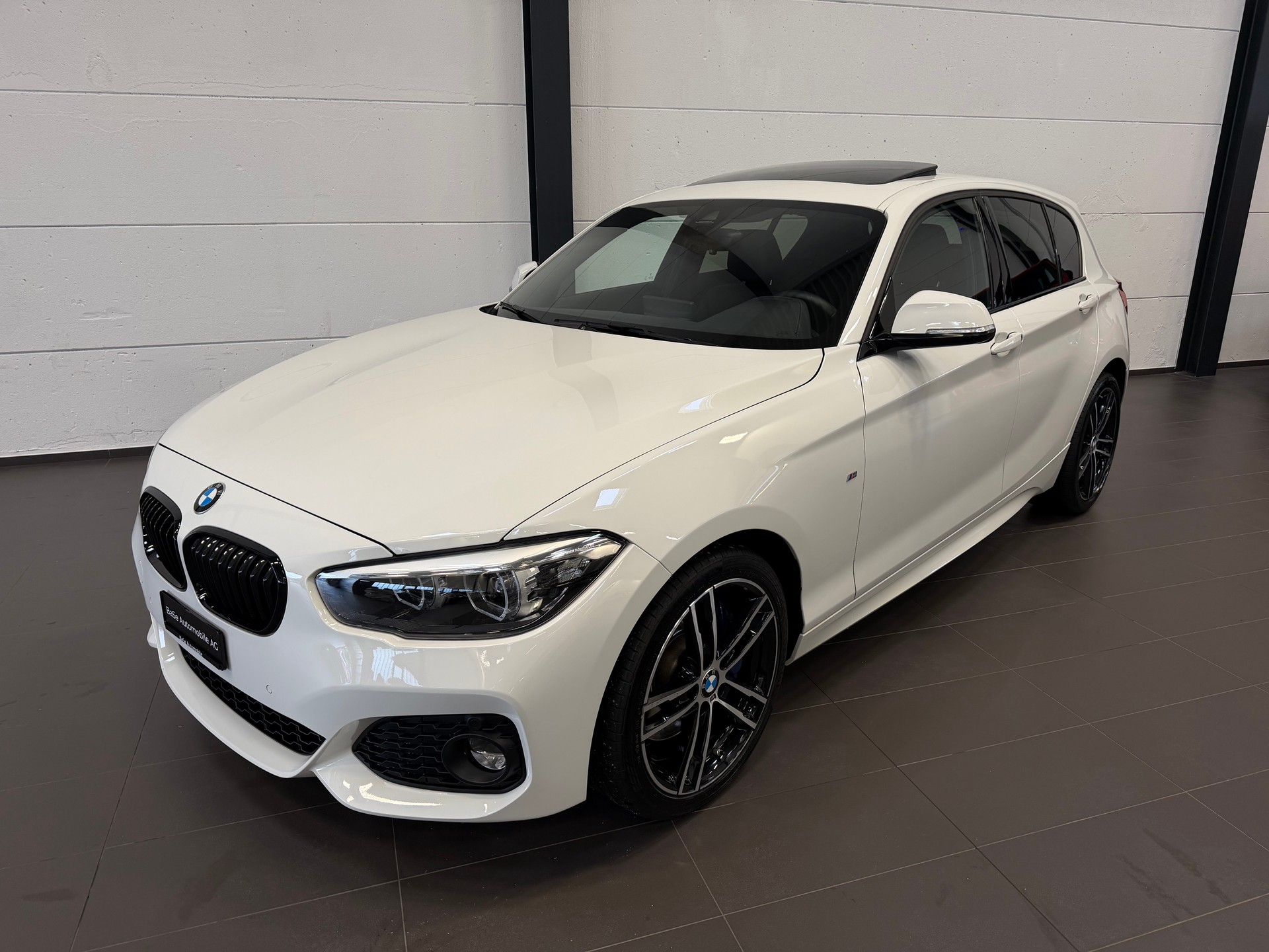 BMW 118d xDrive Edition M Sport-image-0