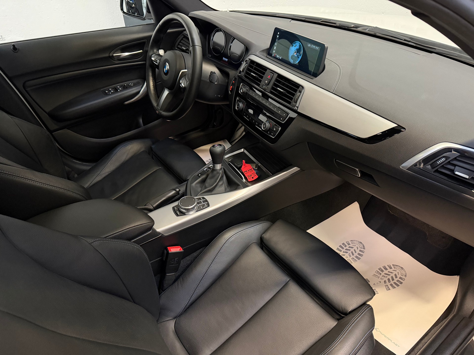 BMW 118d xDrive Edition M Sport-image-18