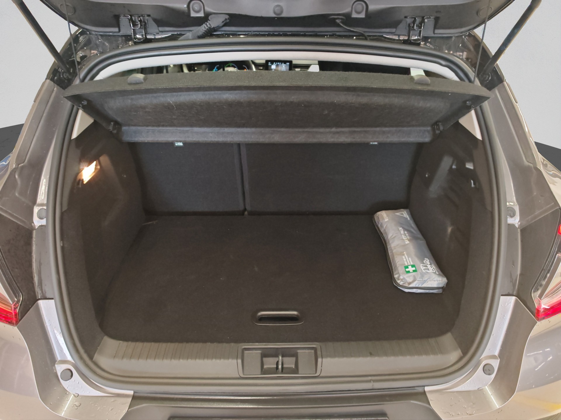 RENAULT Captur 1.6 E-Tech 145 Evolution DHT-image-15