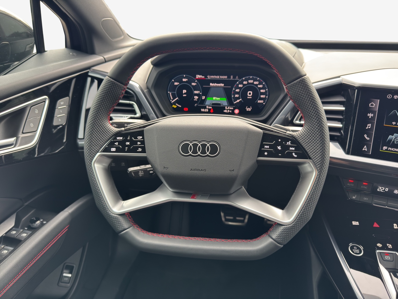 AUDI Q4 e-tron 45 Edition Swiss Ski quattro-image-9