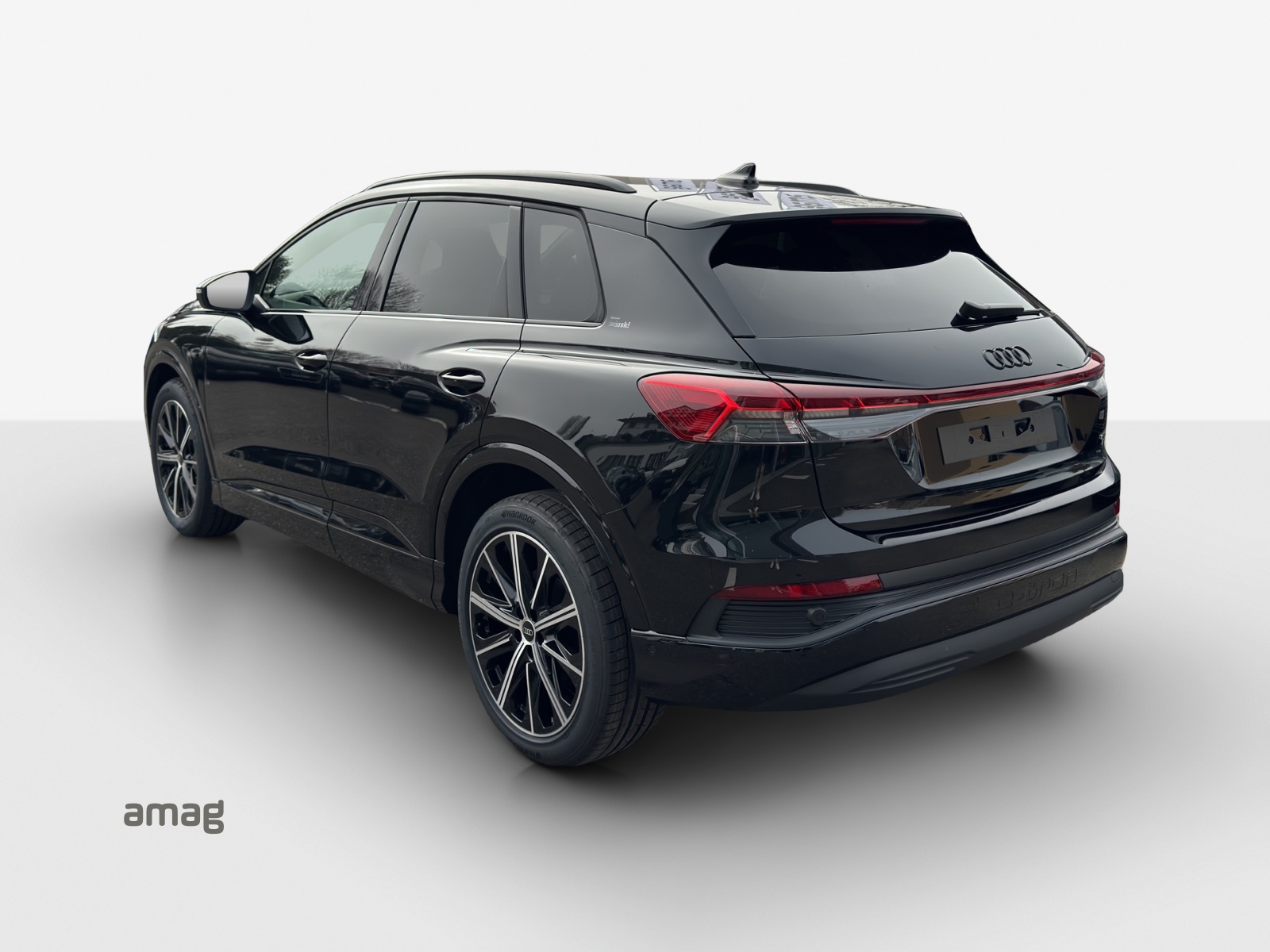 AUDI Q4 e-tron 45 Edition Swiss Ski quattro-image-2