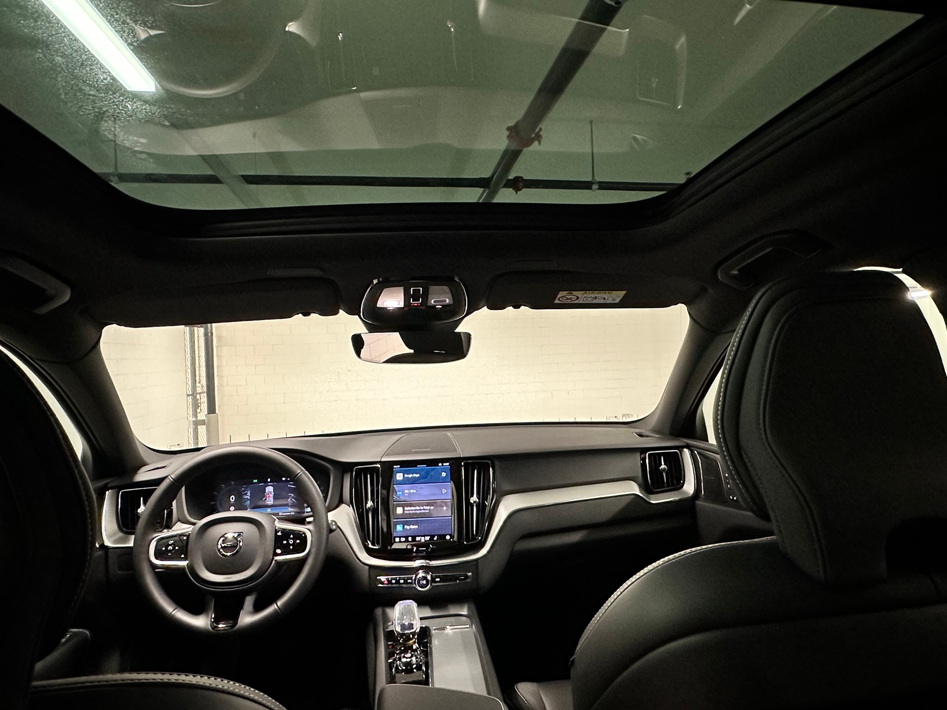 VOLVO XC60 B5 Benzin Mild Hybrid AWD PLUS Black Edition Geartronic-image-14