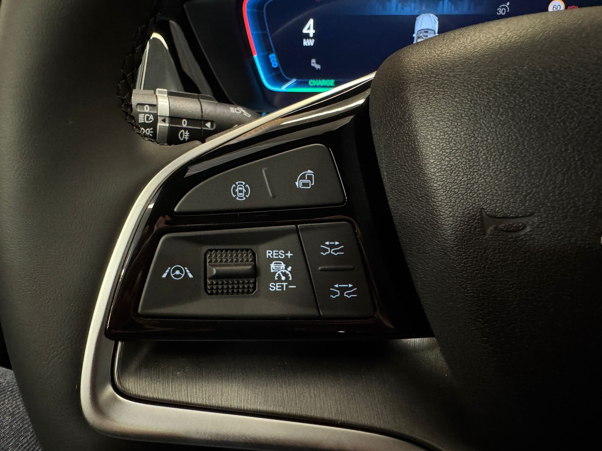 BYD Seal U DM-i Design AWD-image-10