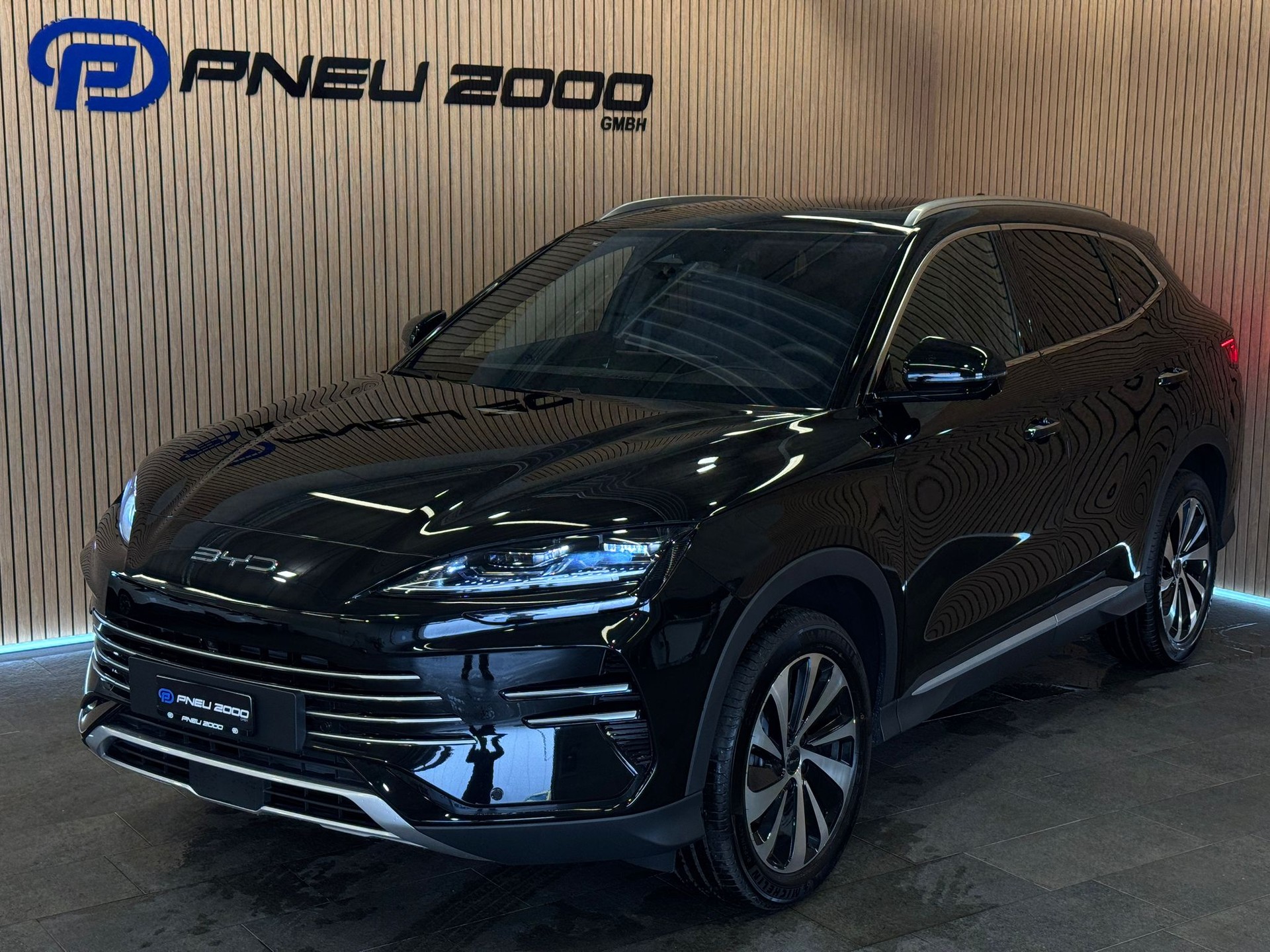 BYD Seal U DM-i Design AWD-image-0