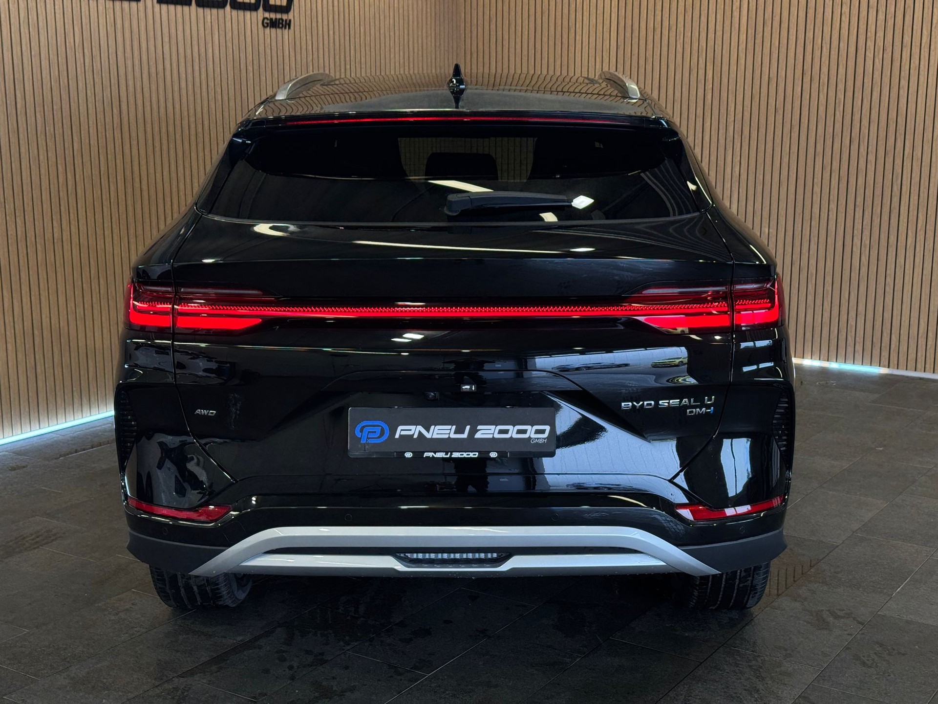 BYD Seal U DM-i Design AWD-image-3