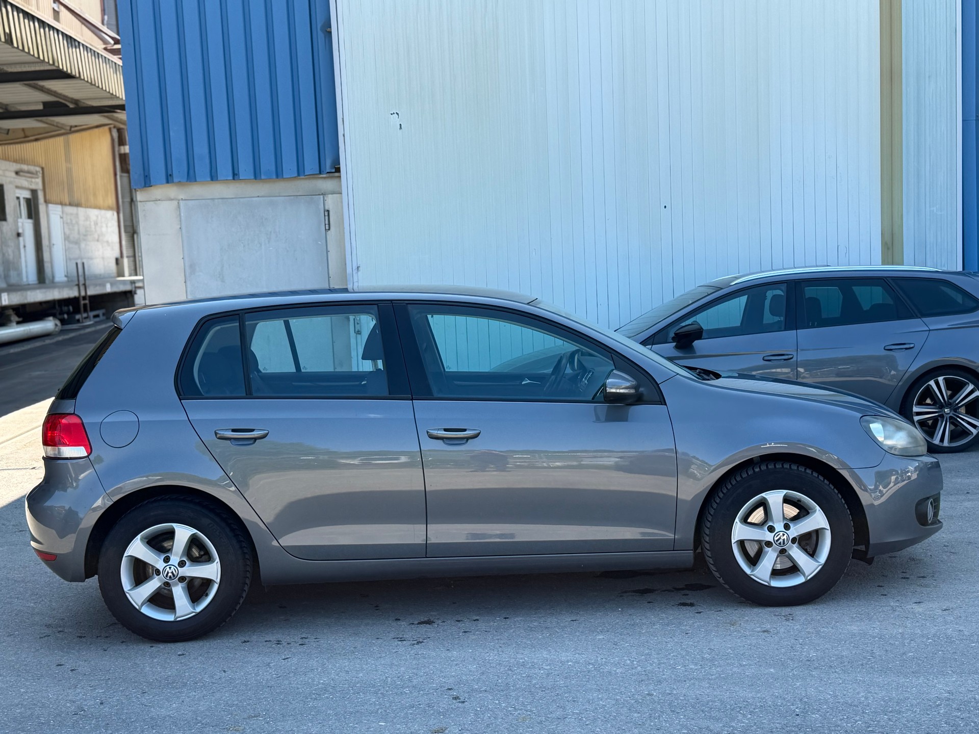 VW Golf 2.0 TDI Comfortline-image-3