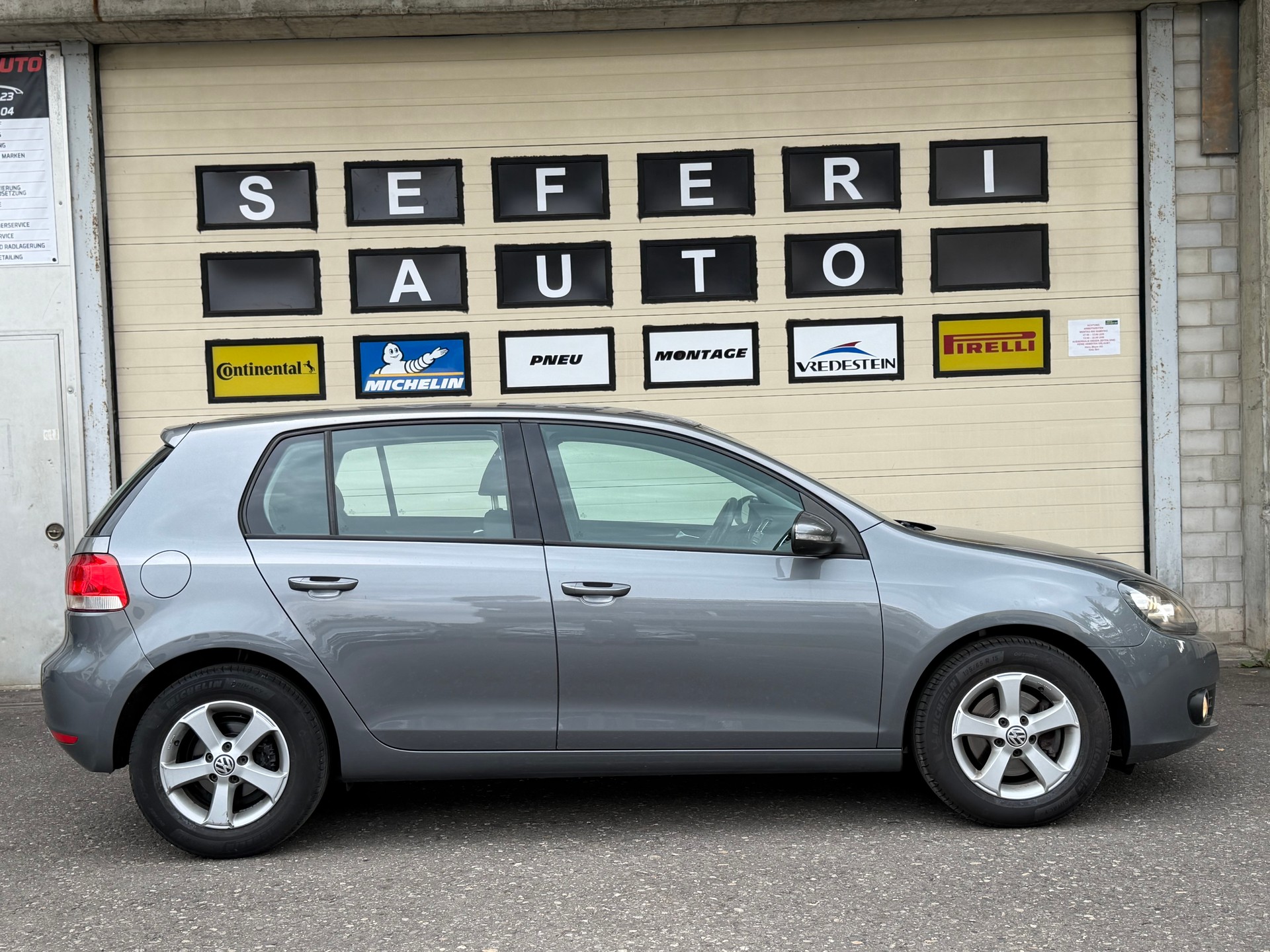 VW Golf 2.0 TDI Comfortline-image-5