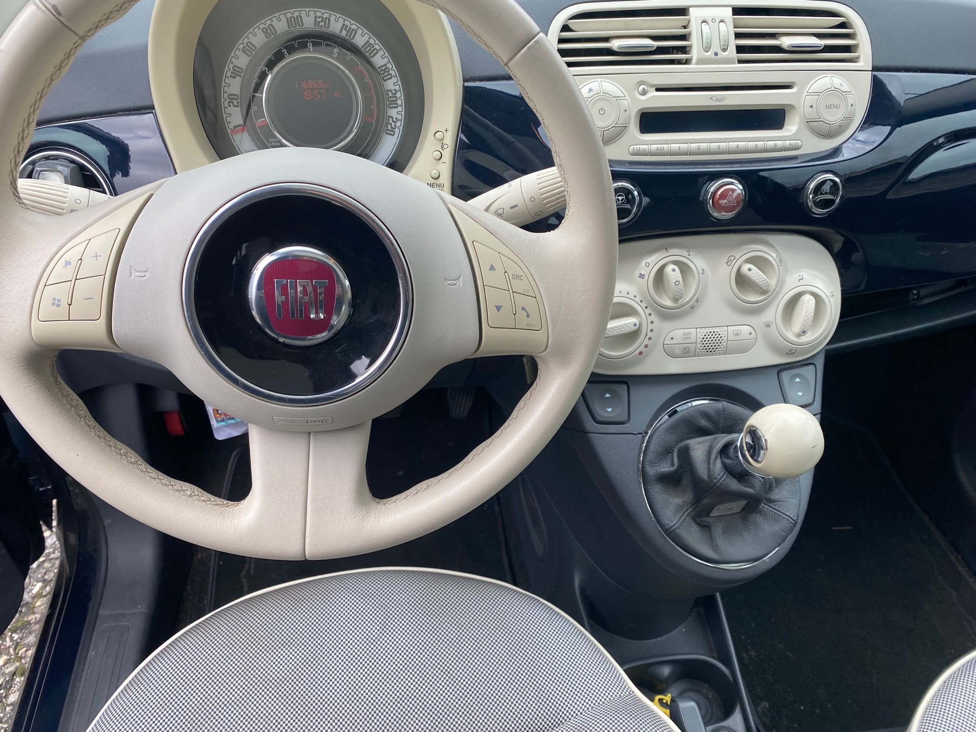 FIAT 500 1.2 Lounge-image-5