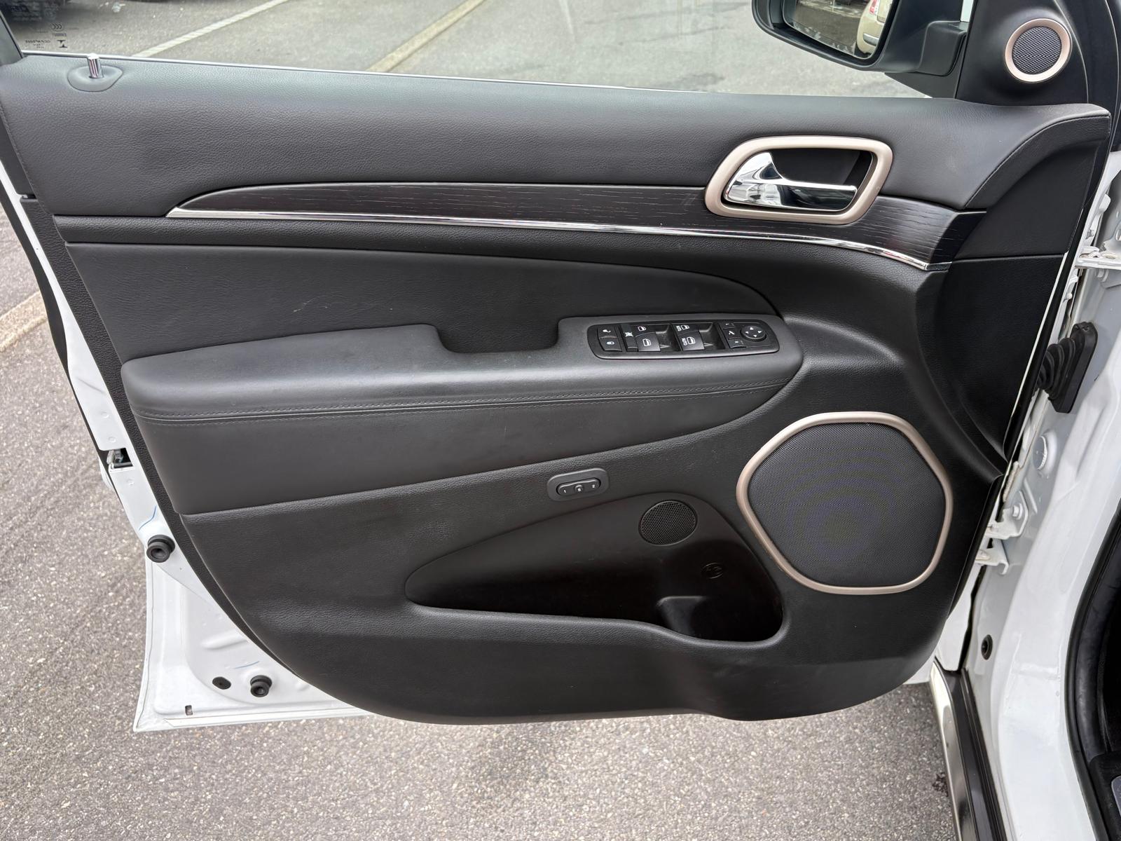 JEEP Grand Cherokee 3.0 CRD Summit Automatic-image-9
