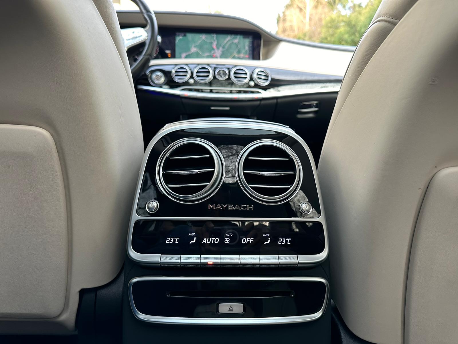MERCEDES-BENZ S 560 Maybach 4Matic 9G-Tronic-image-21