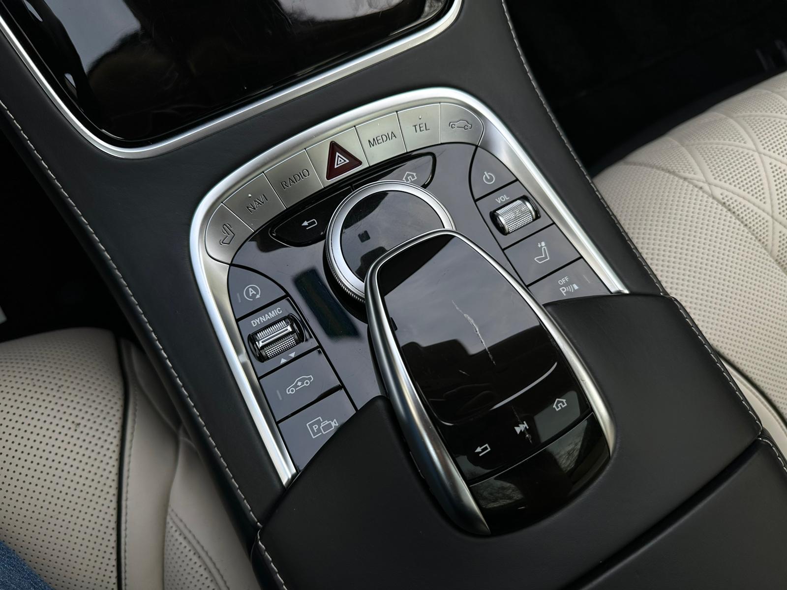 MERCEDES-BENZ S 560 Maybach 4Matic 9G-Tronic-image-25