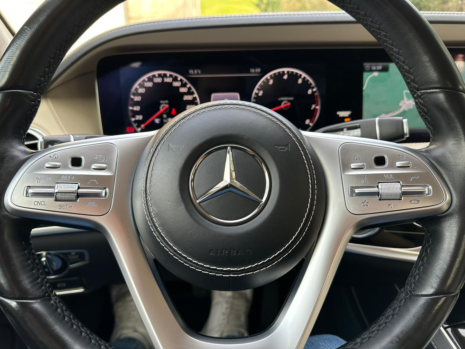 MERCEDES-BENZ S 560 Maybach 4Matic 9G-Tronic-image-26