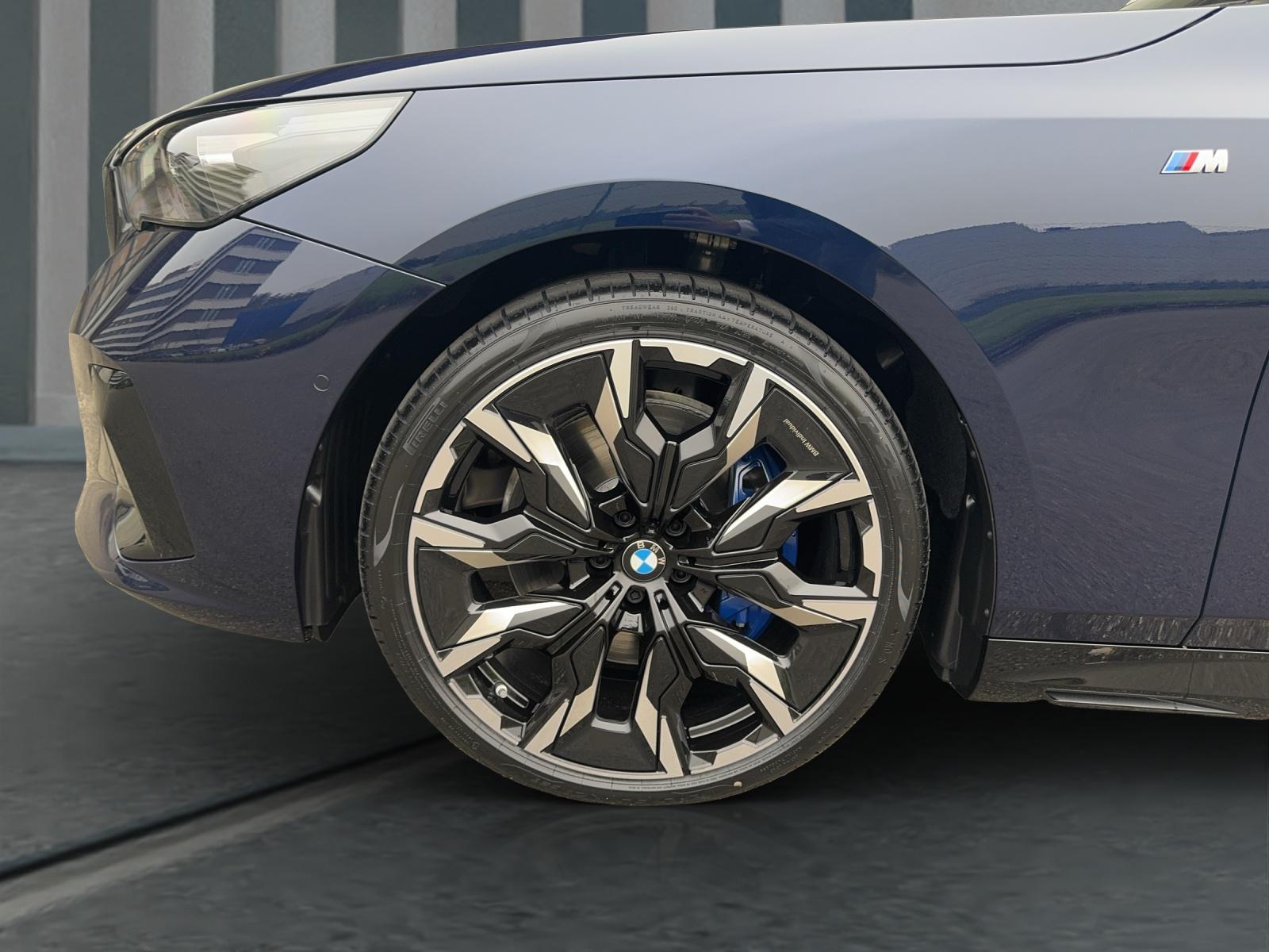 BMW 540d xDrive Touring-image-8