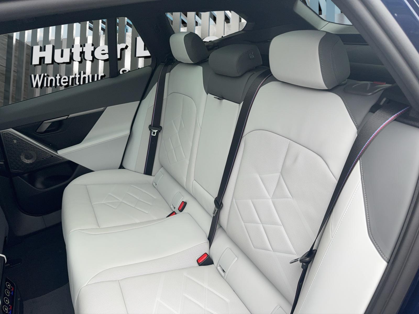 BMW 540d xDrive Touring-image-14
