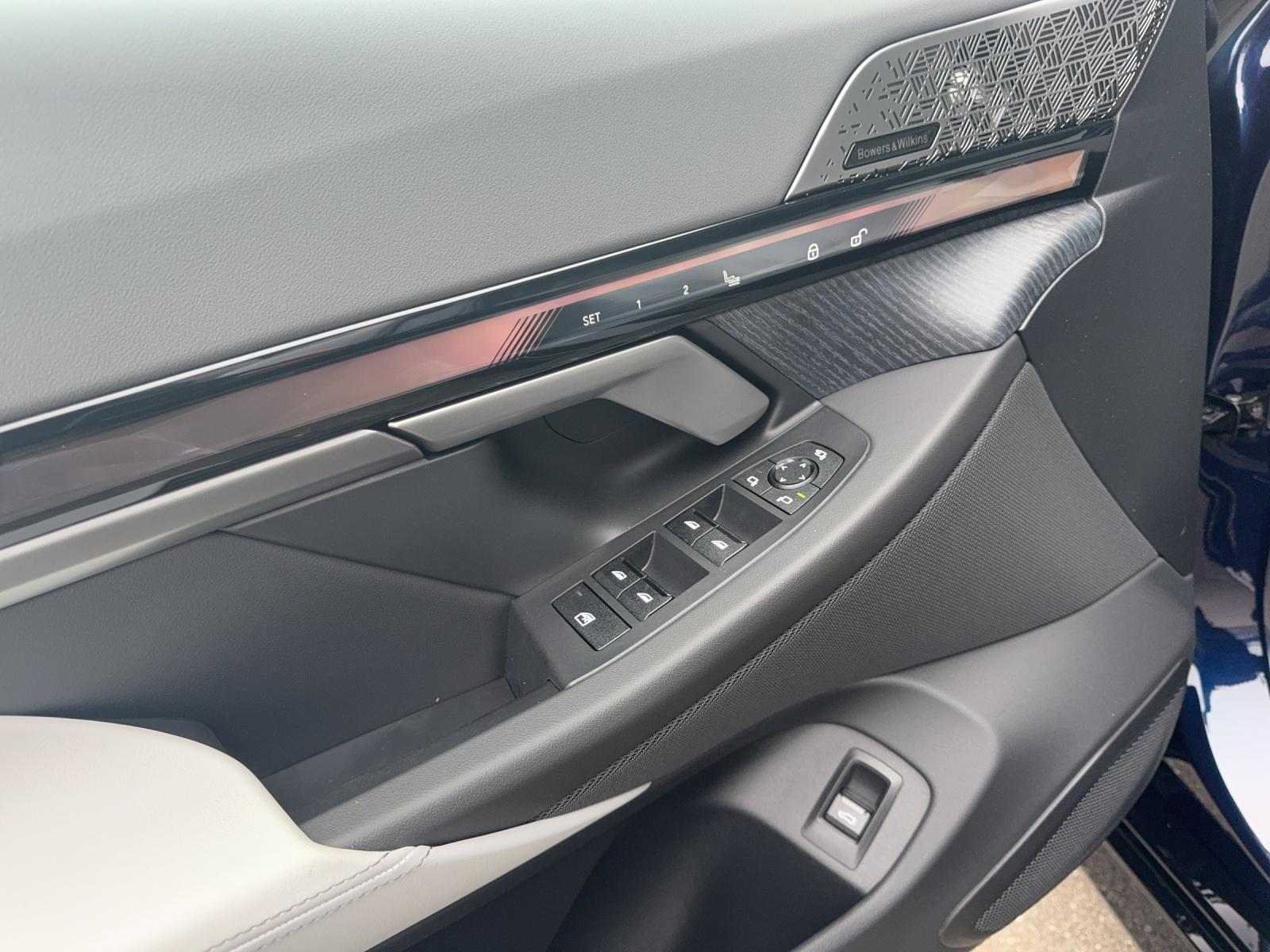 BMW 540d xDrive Touring-image-16