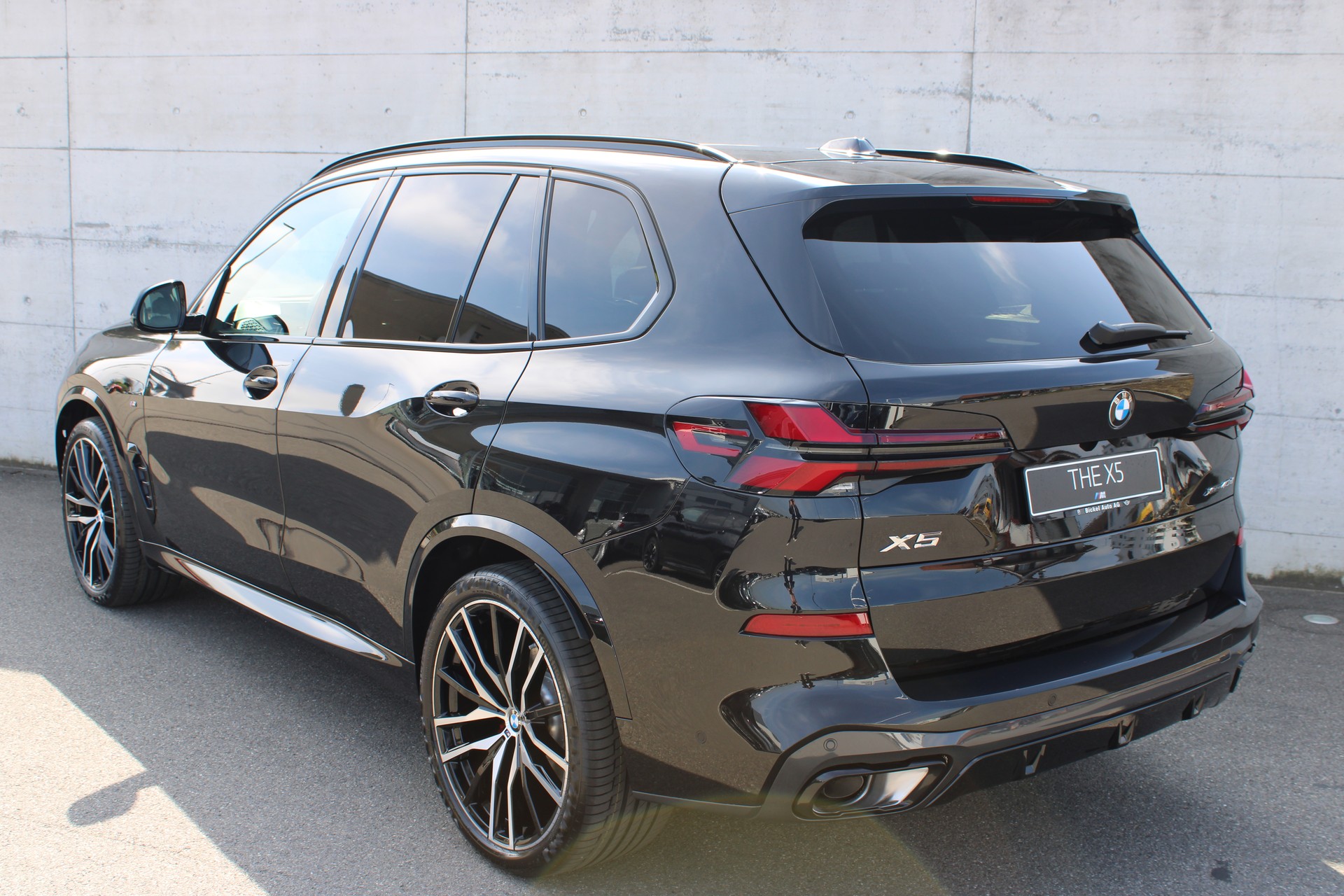 BMW X5 xD 48V 40d M Sport Pro-showroom-element-3