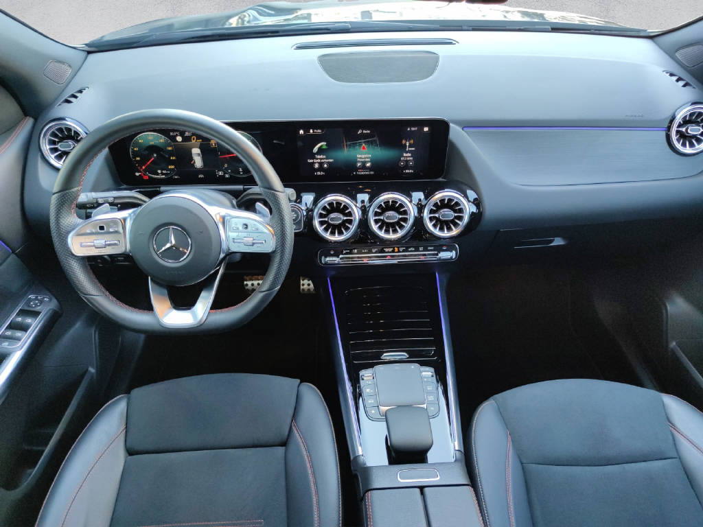 MERCEDES-BENZ GLA 220 d AMG Line 4Matic-image-13