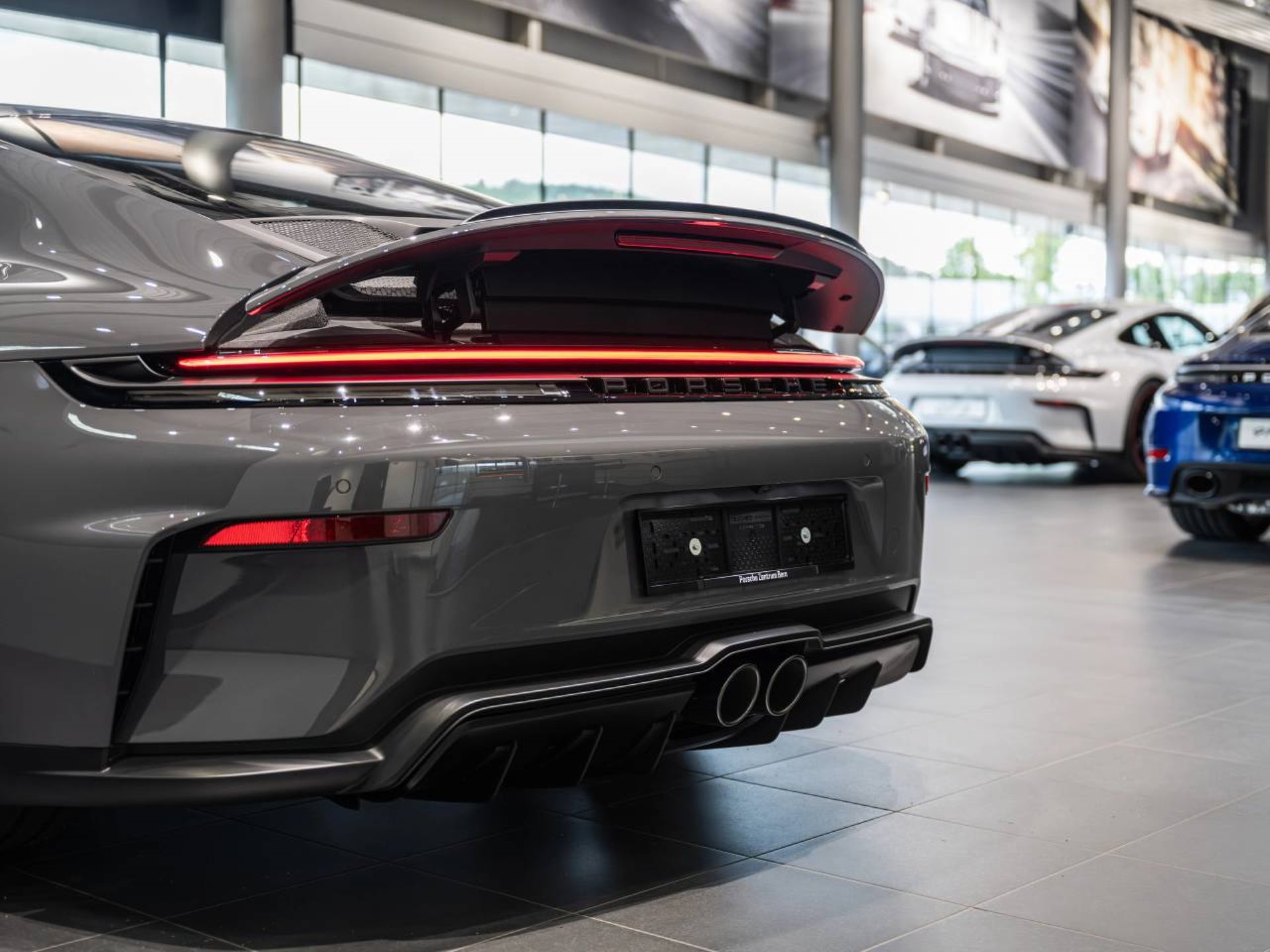 PORSCHE 911 GT3 mit Touring-Paket-image-25