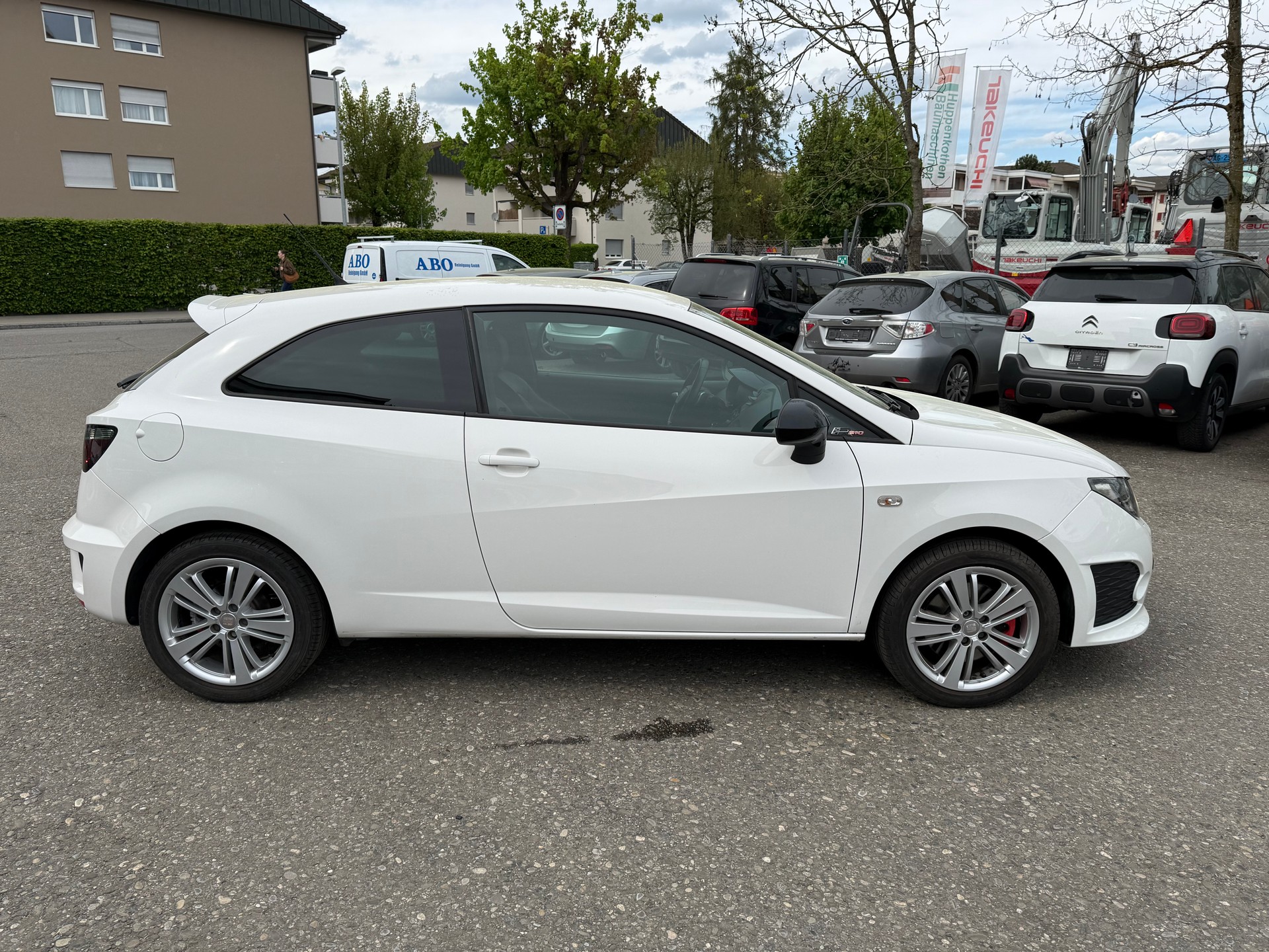 SEAT Ibiza SC 1.4 TSI Cupra DSG-image-4
