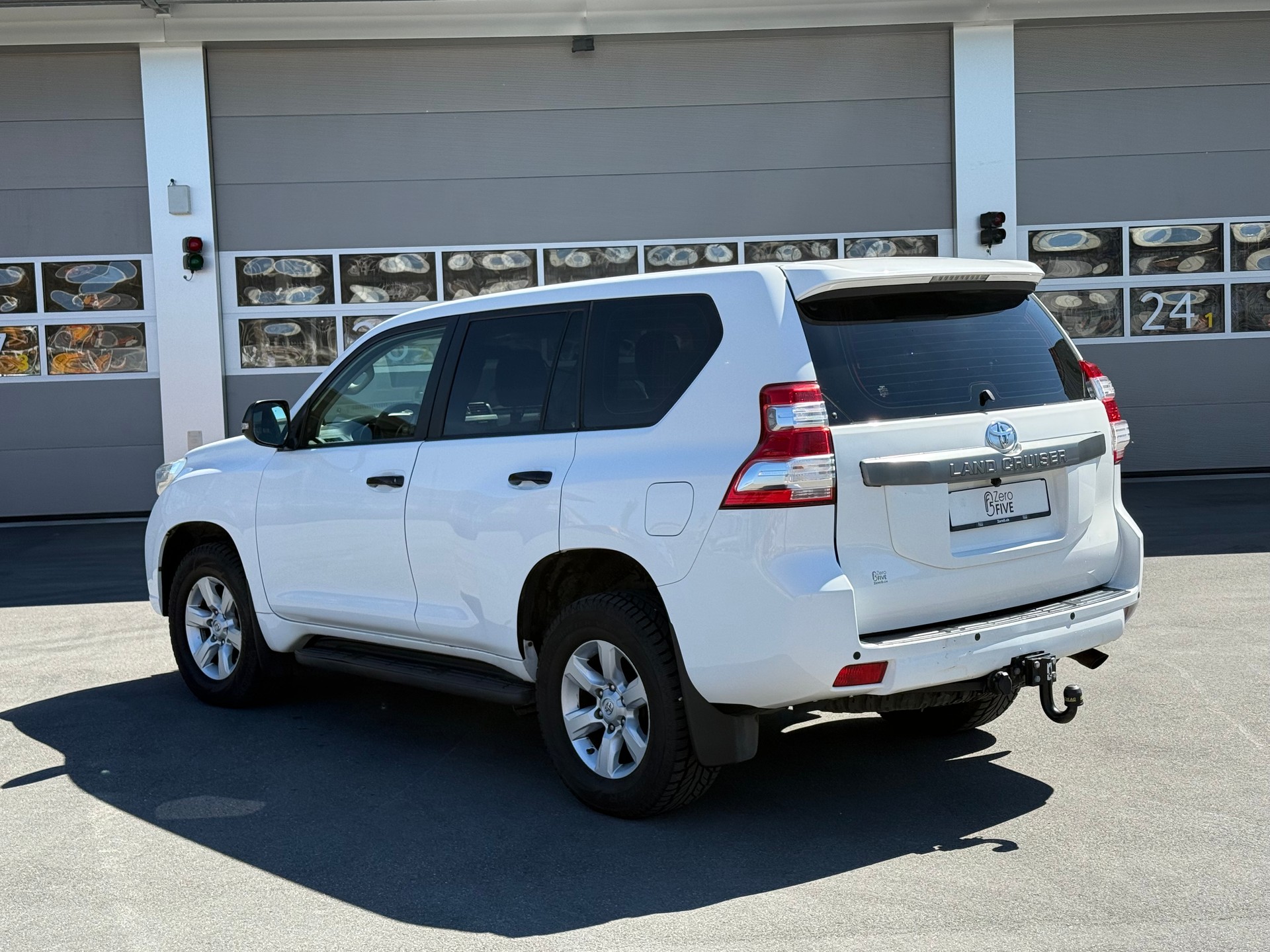 TOYOTA Land Cruiser 3.0TD-image-3