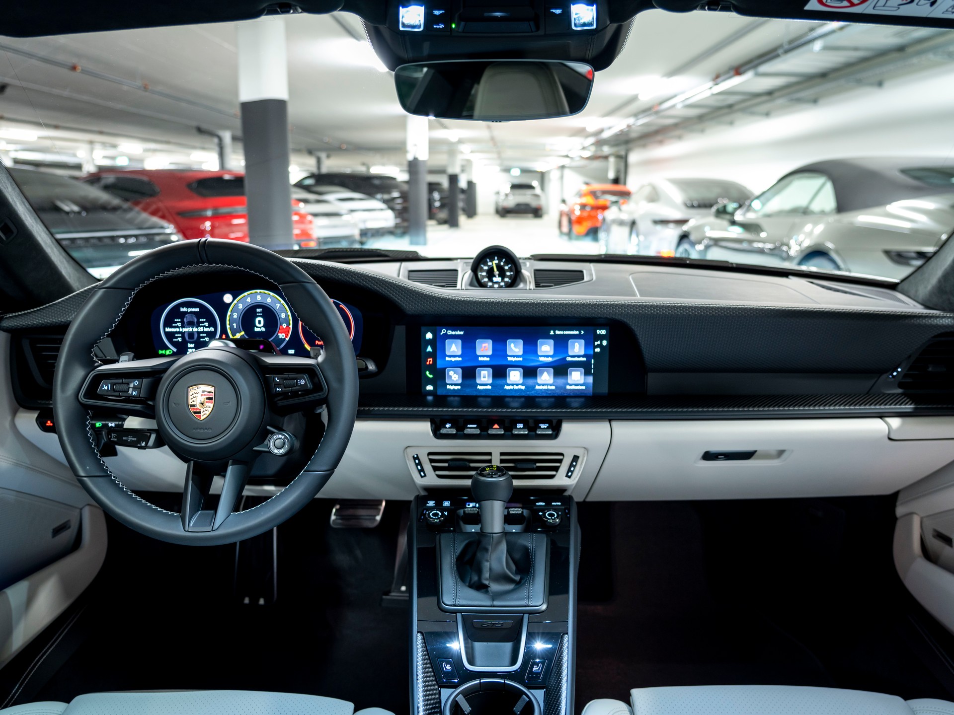 PORSCHE 911 Carrera GT3 PDK Touring-image-10