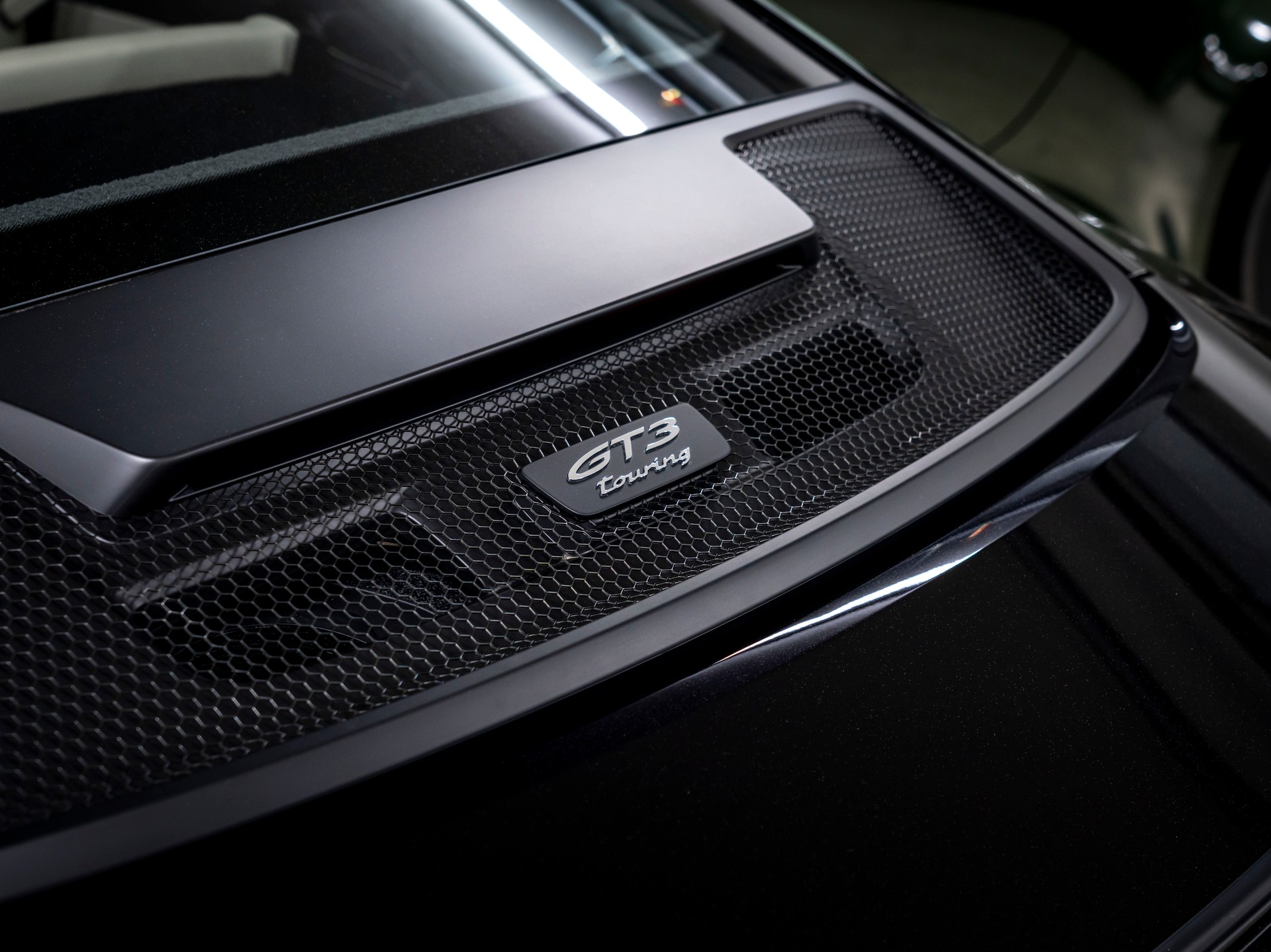 PORSCHE 911 Carrera GT3 PDK Touring-image-26