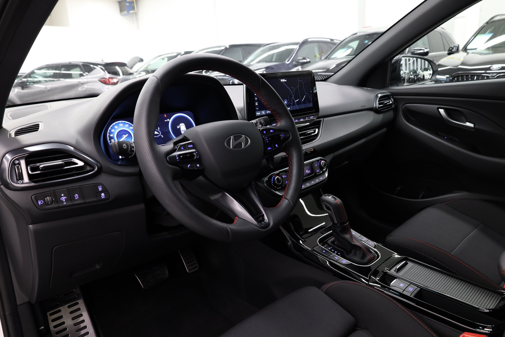 HYUNDAI i30 1.5 T-GDi N-Line-image-14