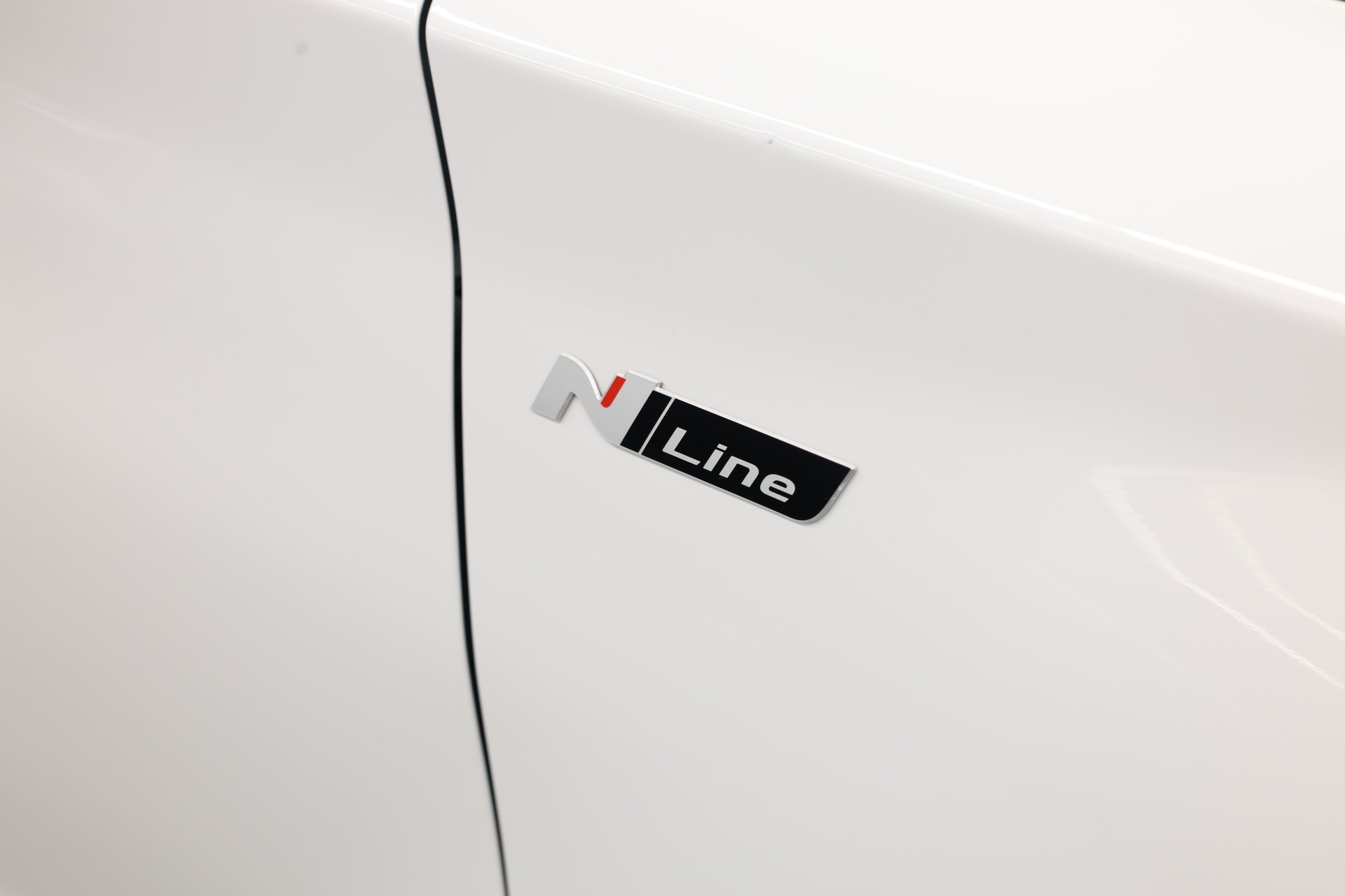 HYUNDAI i30 1.5 T-GDi N-Line-image-10