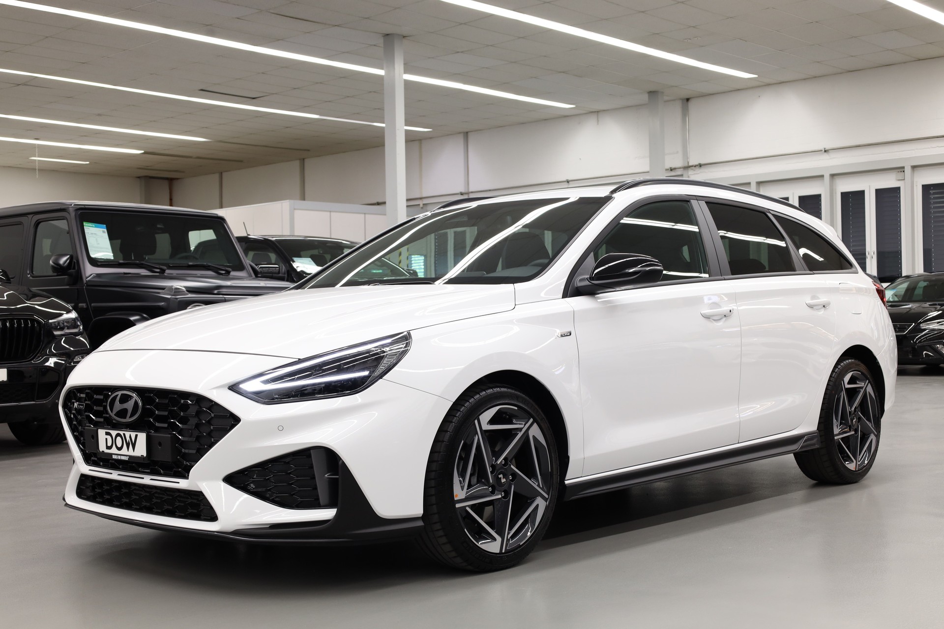 HYUNDAI i30 1.5 T-GDi N-Line-image-2