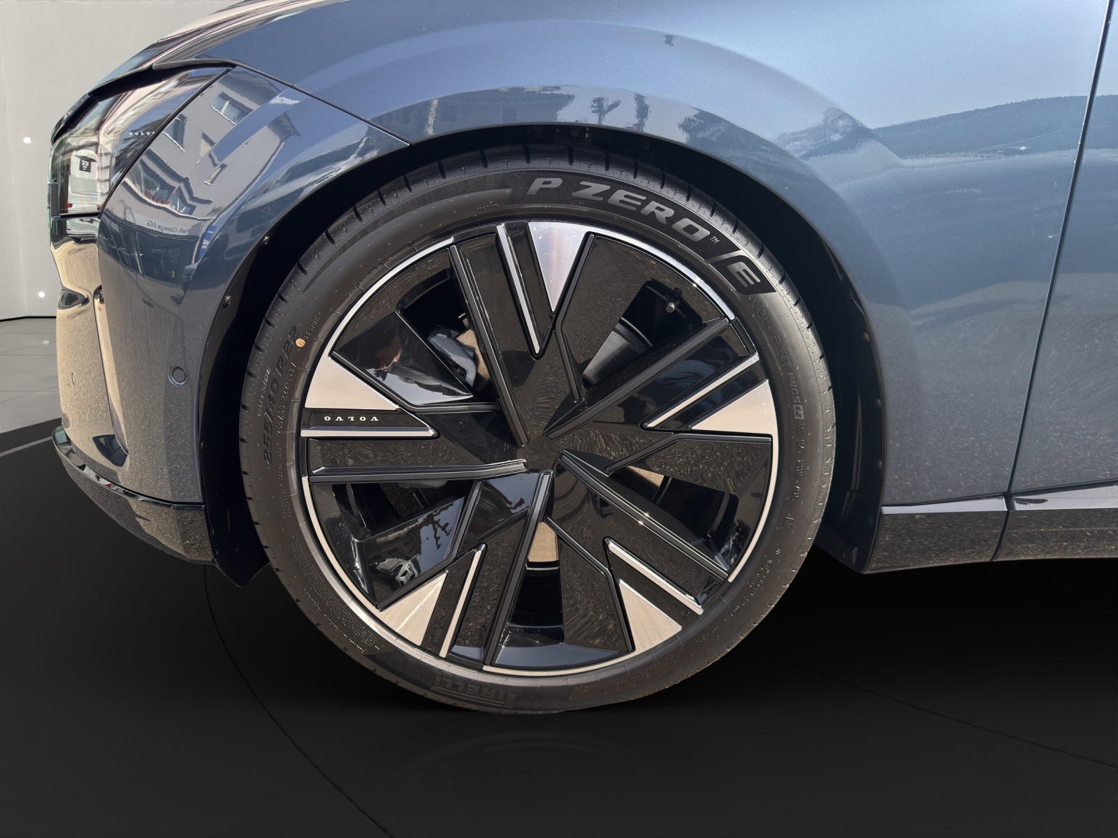 VOLVO ES90 Ultra-image-9