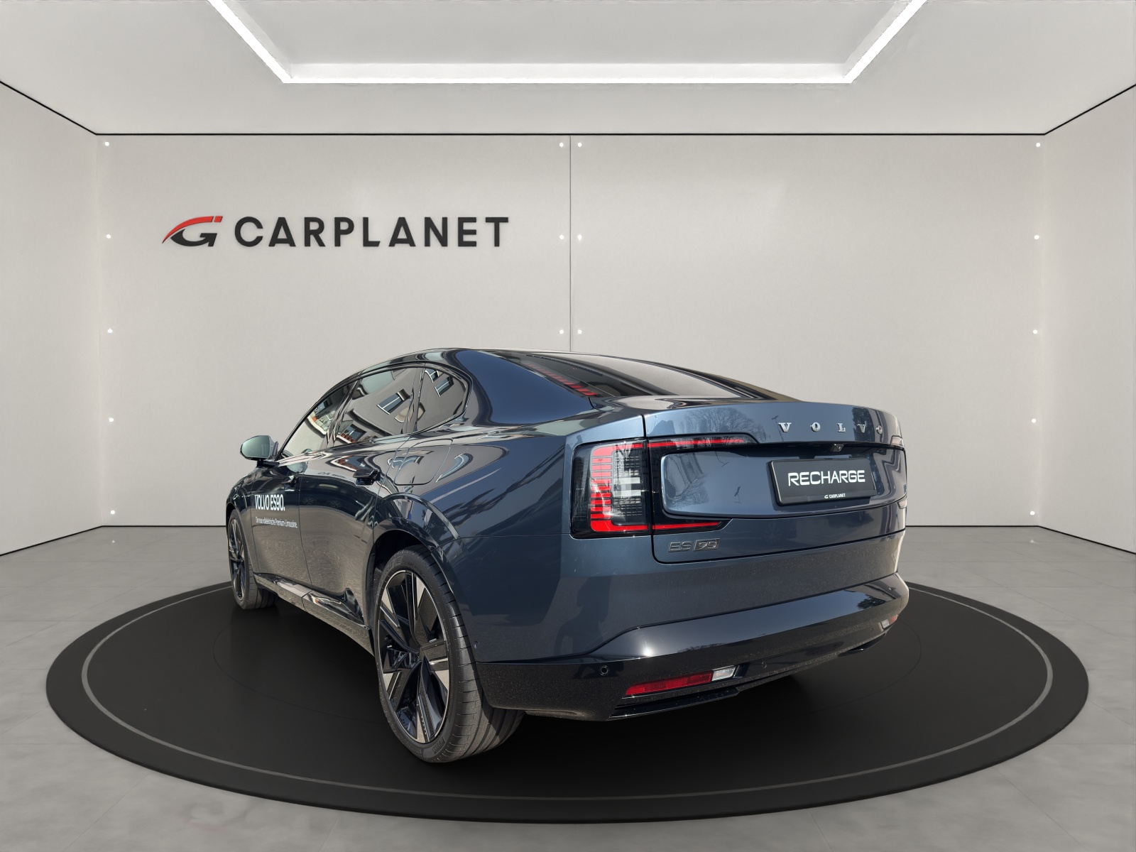 VOLVO ES90 Ultra-showroom-element-2