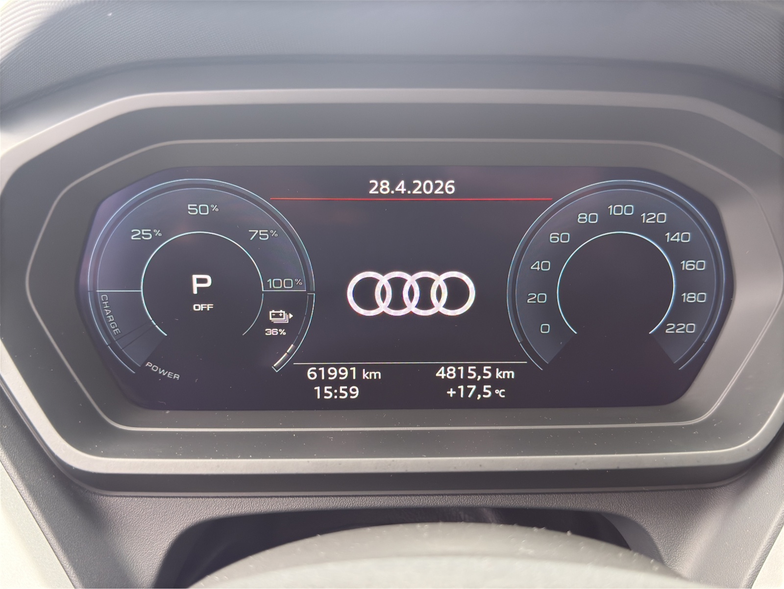 AUDI Q4 e-tron 35-image-16