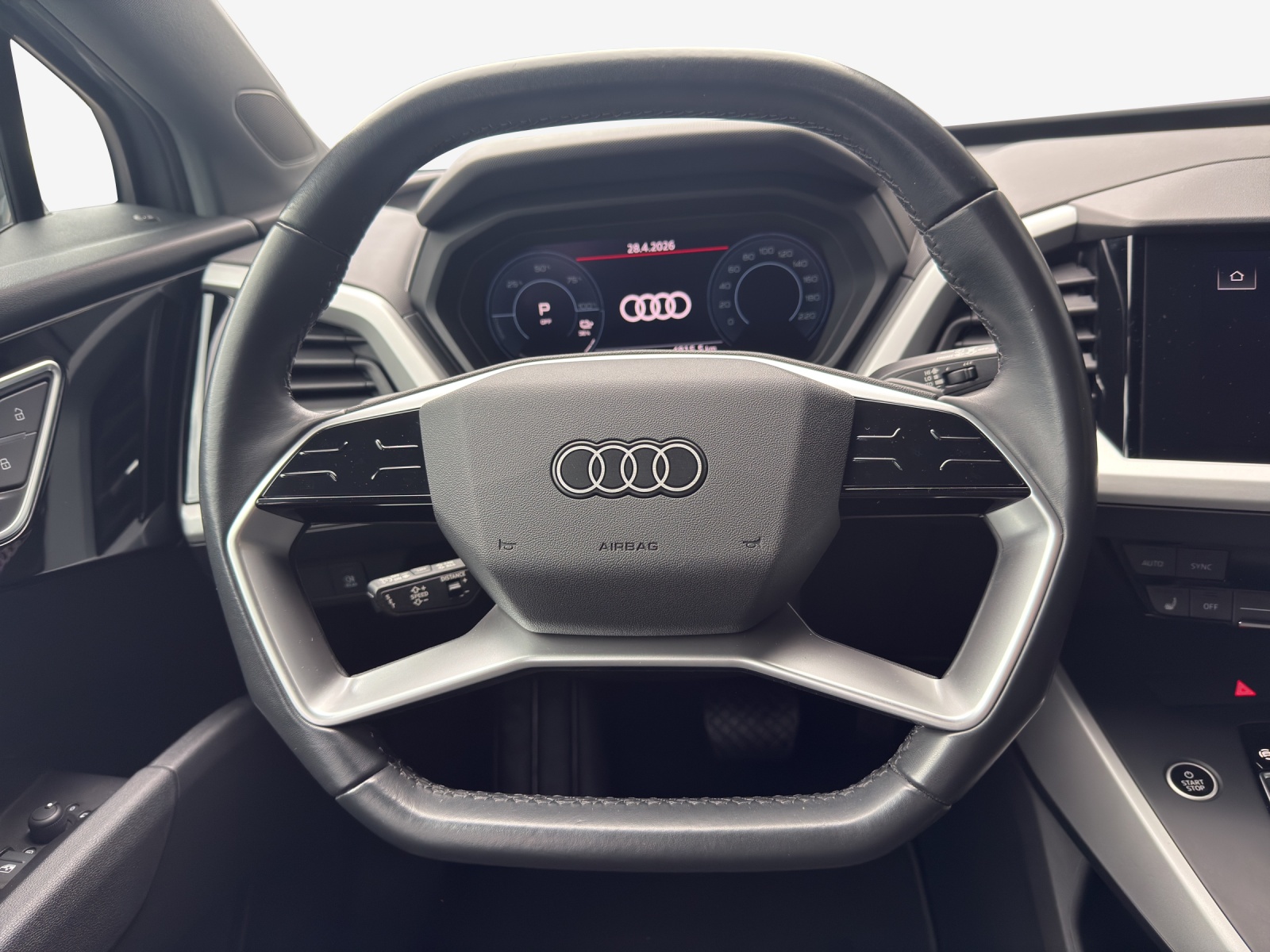 AUDI Q4 e-tron 35-image-10