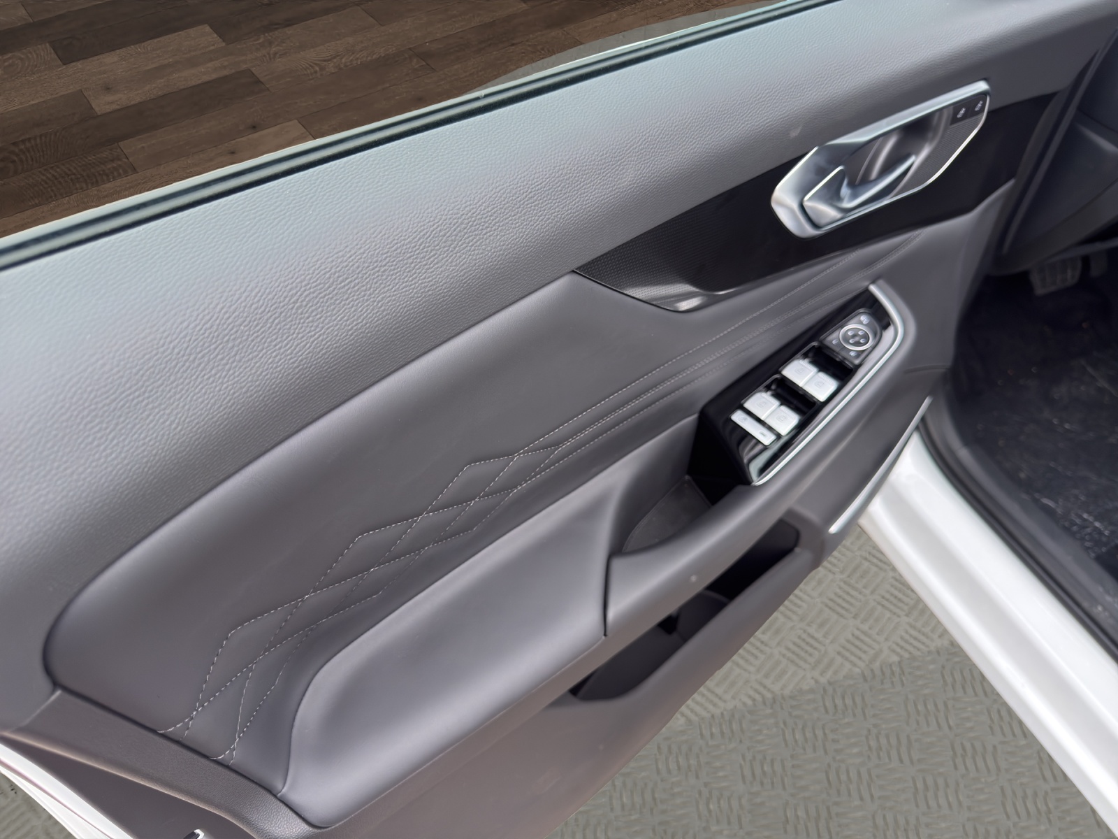 BAIC X55 Premium-image-13