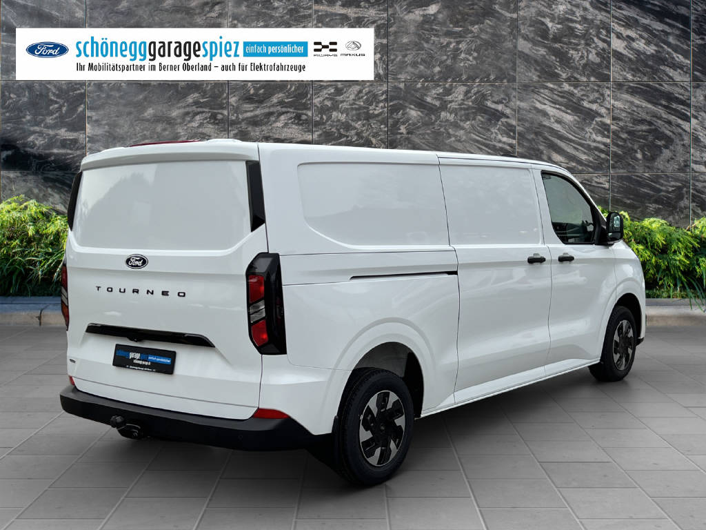 FORD Transit Custom Van 320 L2 2.5 Duratec 233 Trend PHEV-image-5