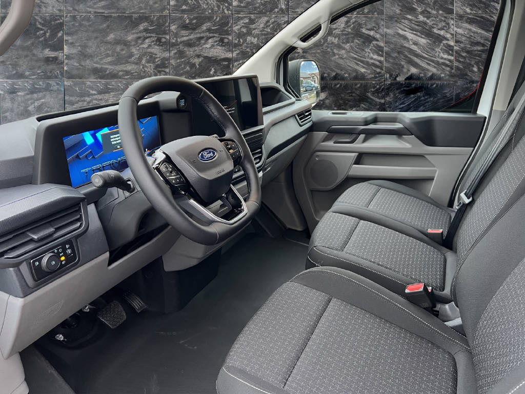 FORD Transit Custom Van 320 L2 2.5 Duratec 233 Trend PHEV-image-6