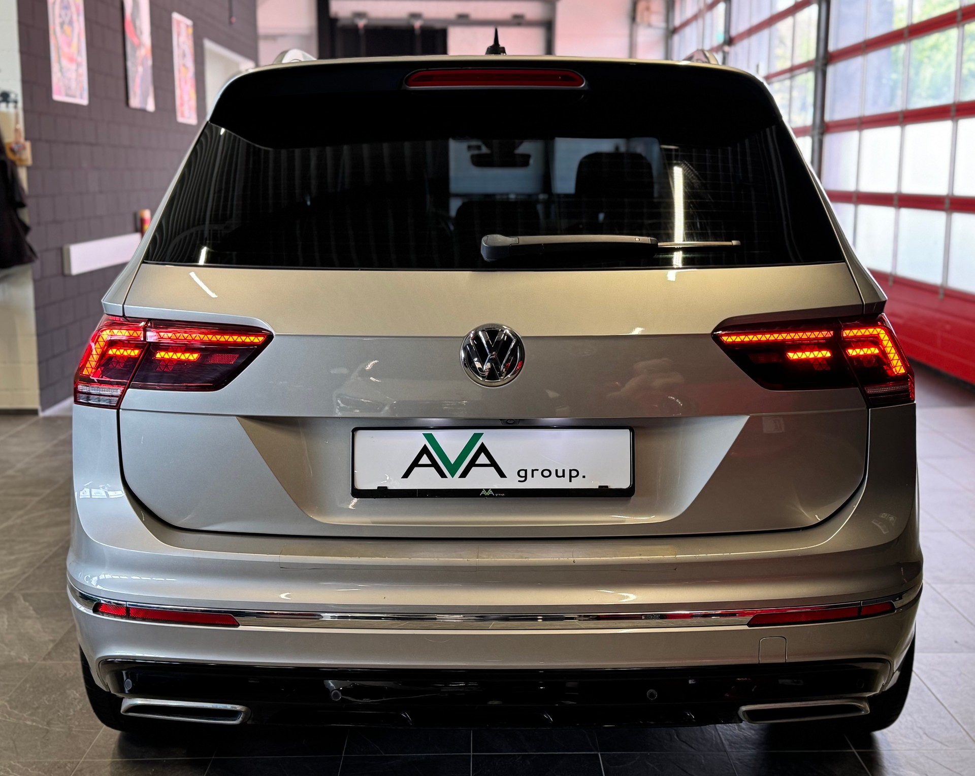 VW Tiguan 2.0 TDI SCR R-LINE 4Motion DSG *240PS*-image-7