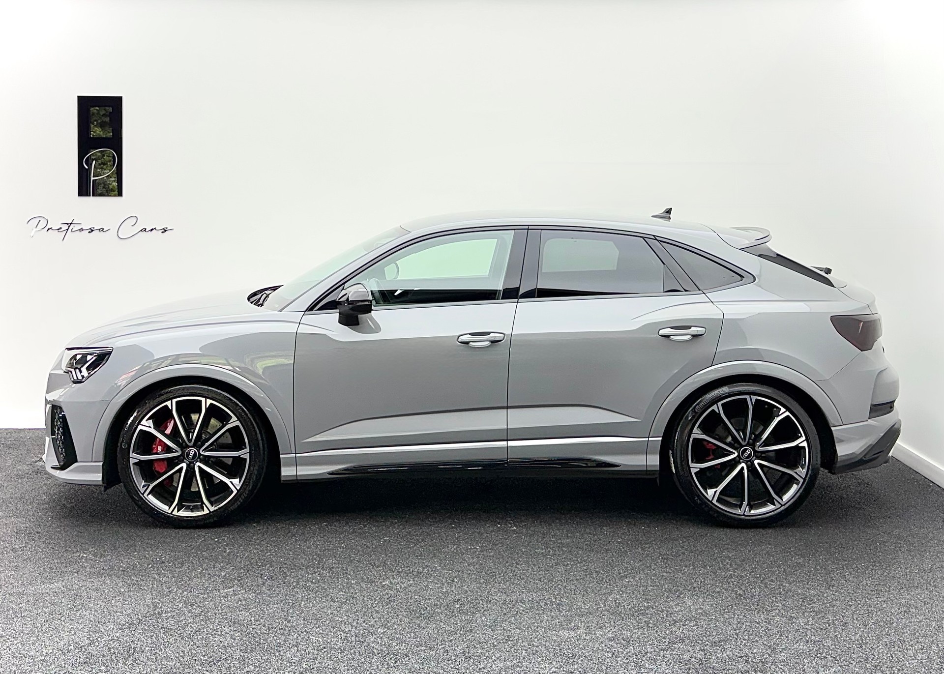 AUDI RS Q3 Sportback quattro S tronic-showroom-element-3