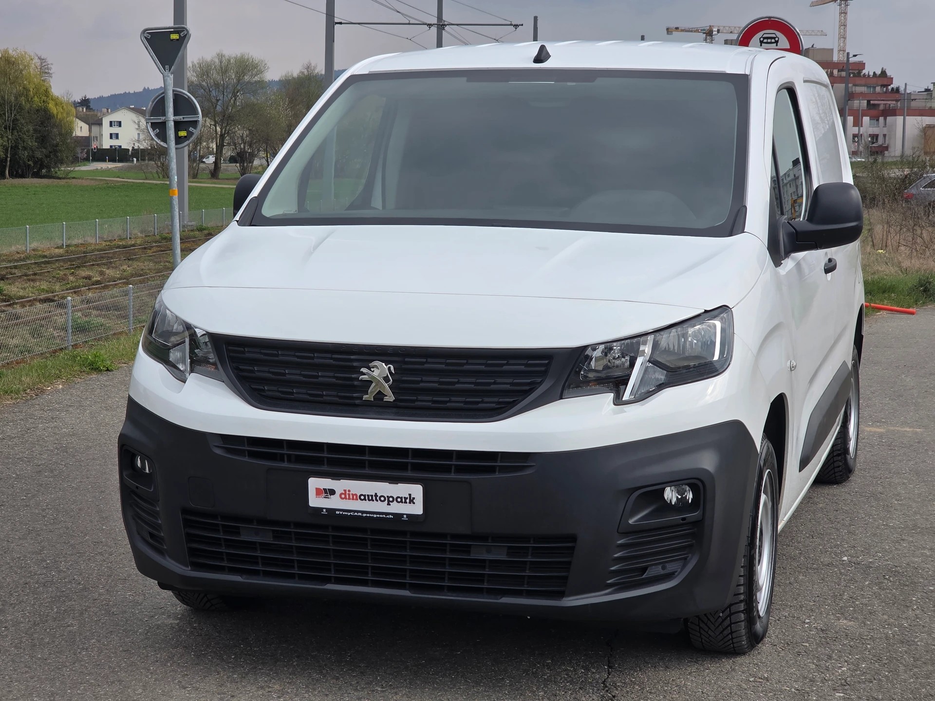 PEUGEOT Partner 1.6 Blue HDi Pro 650kg * ab MFK *-showroom-element-1